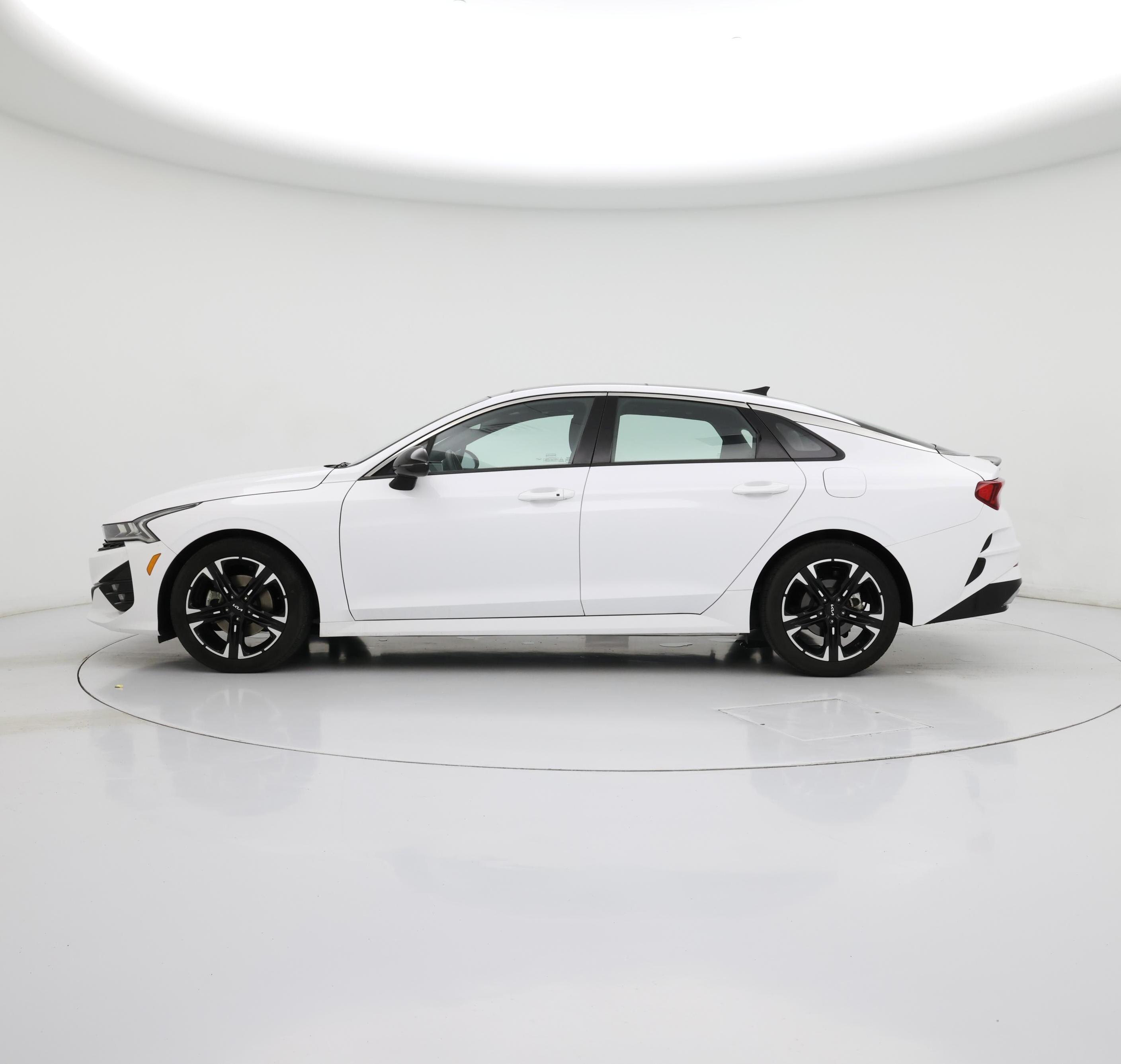 Thumbnail: 2023 Kia K5 - 3