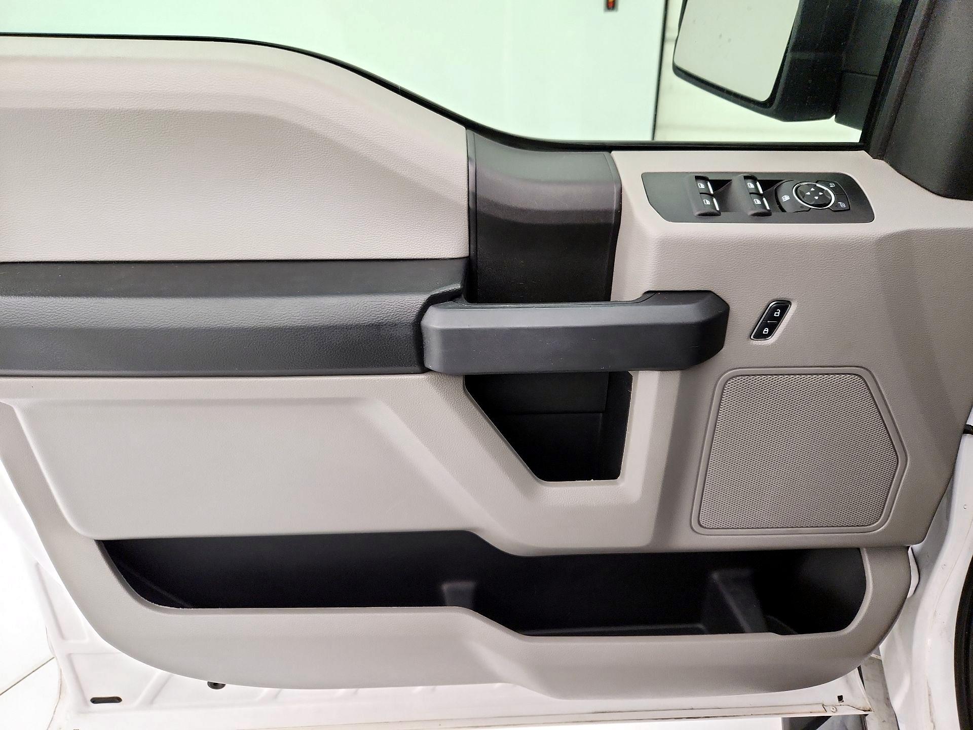 Thumbnail: 2017 Ford F-150 - 12