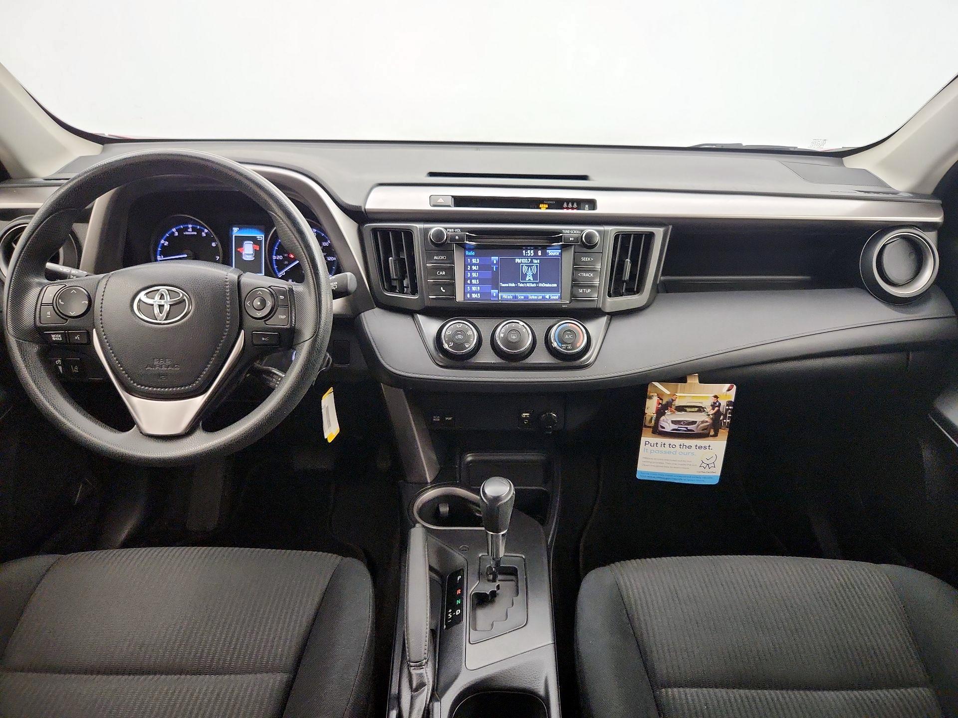 Thumbnail: 2017 Toyota RAV4 - 9