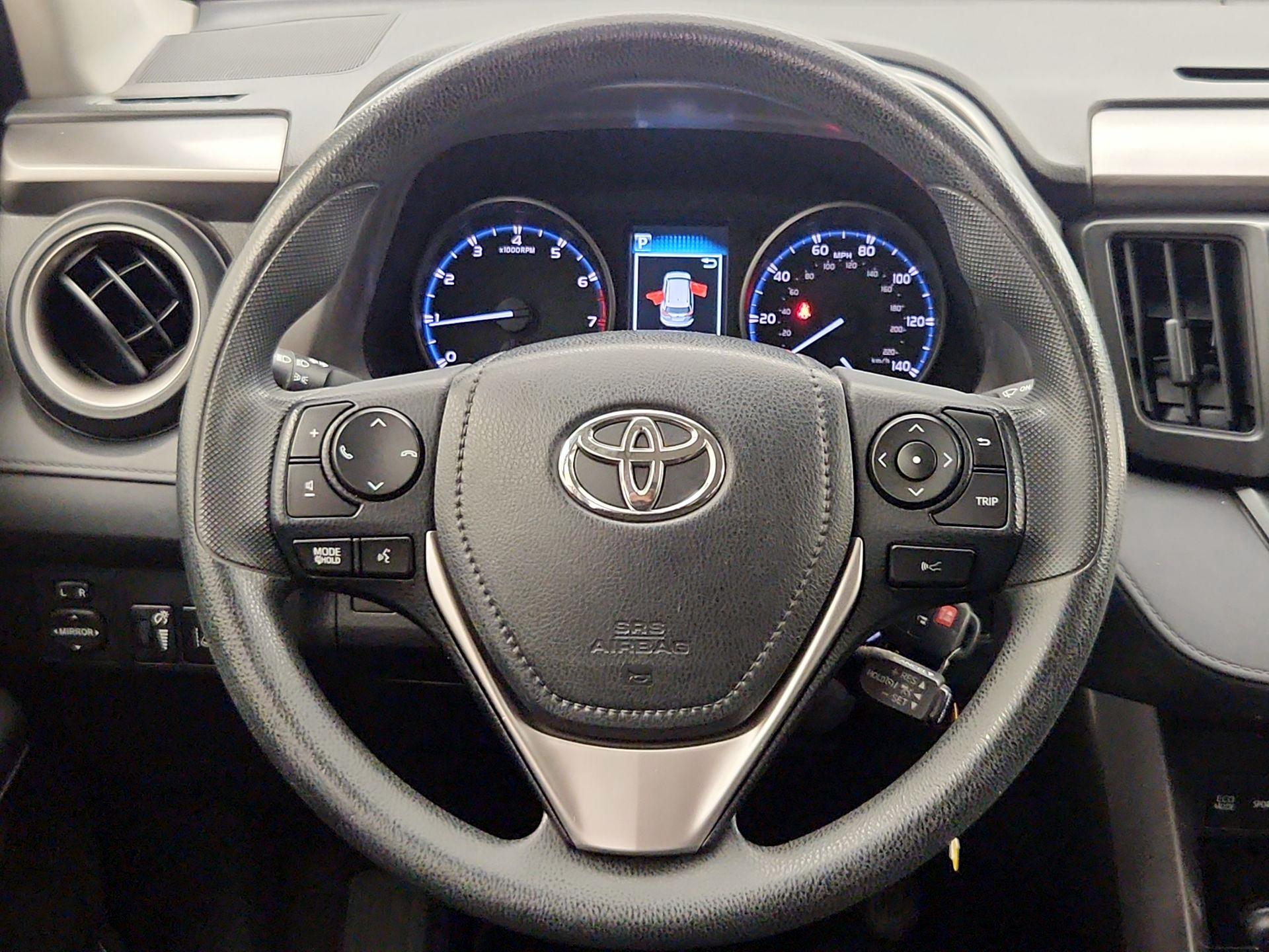 Thumbnail: 2017 Toyota RAV4 - 10