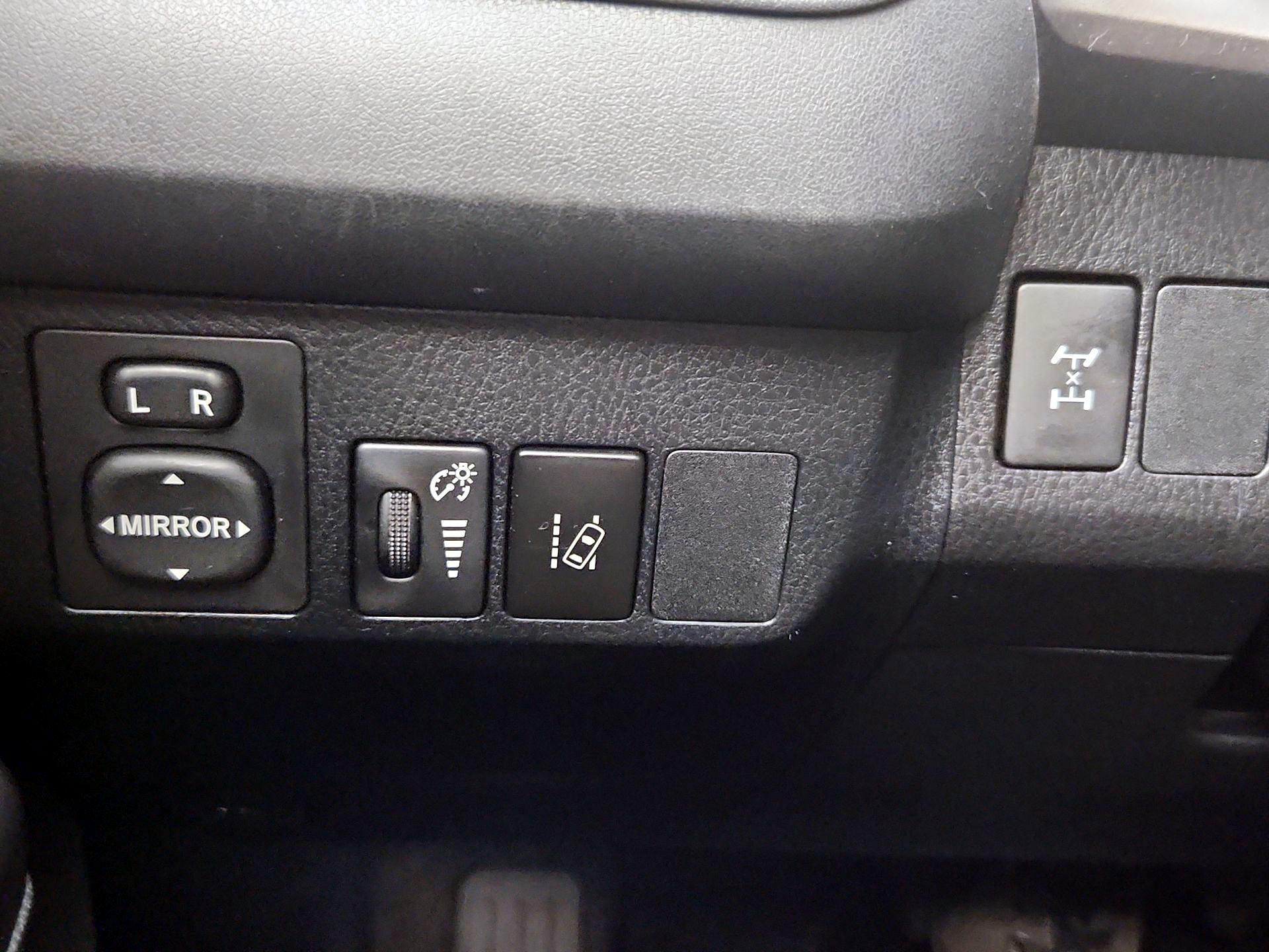 Thumbnail: 2017 Toyota RAV4 - 13