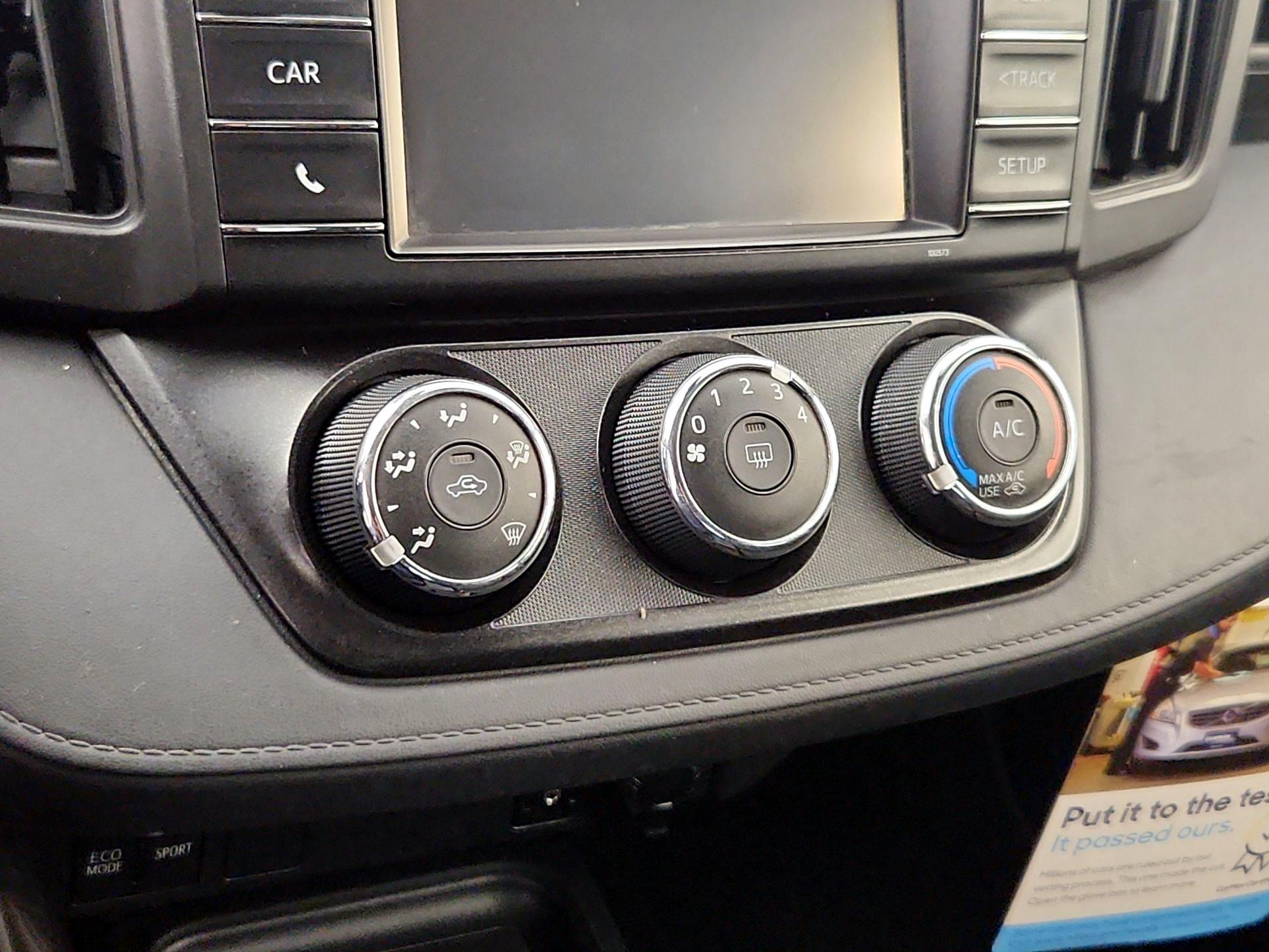 Thumbnail: 2017 Toyota RAV4 - 16