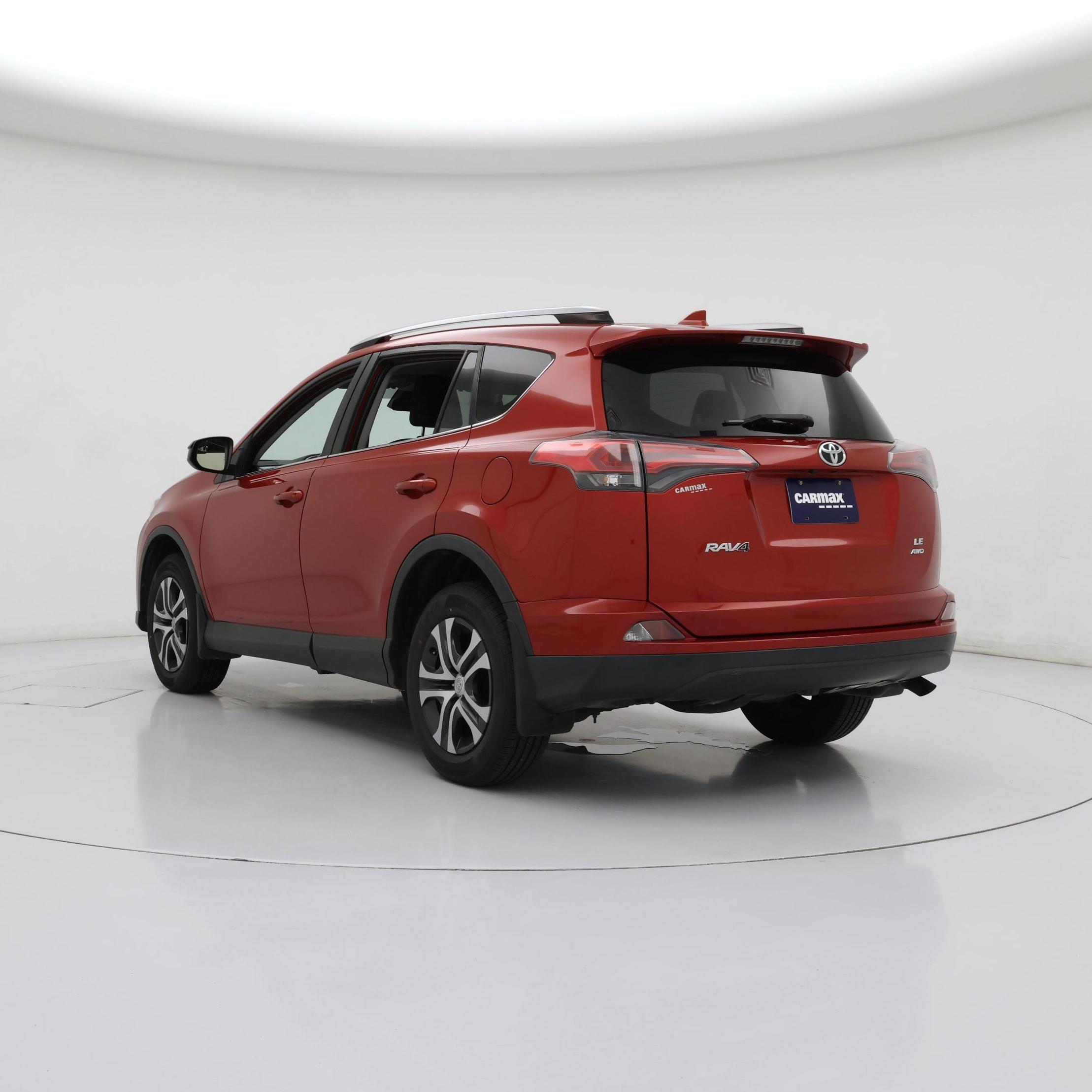 Thumbnail: 2017 Toyota RAV4 - 2
