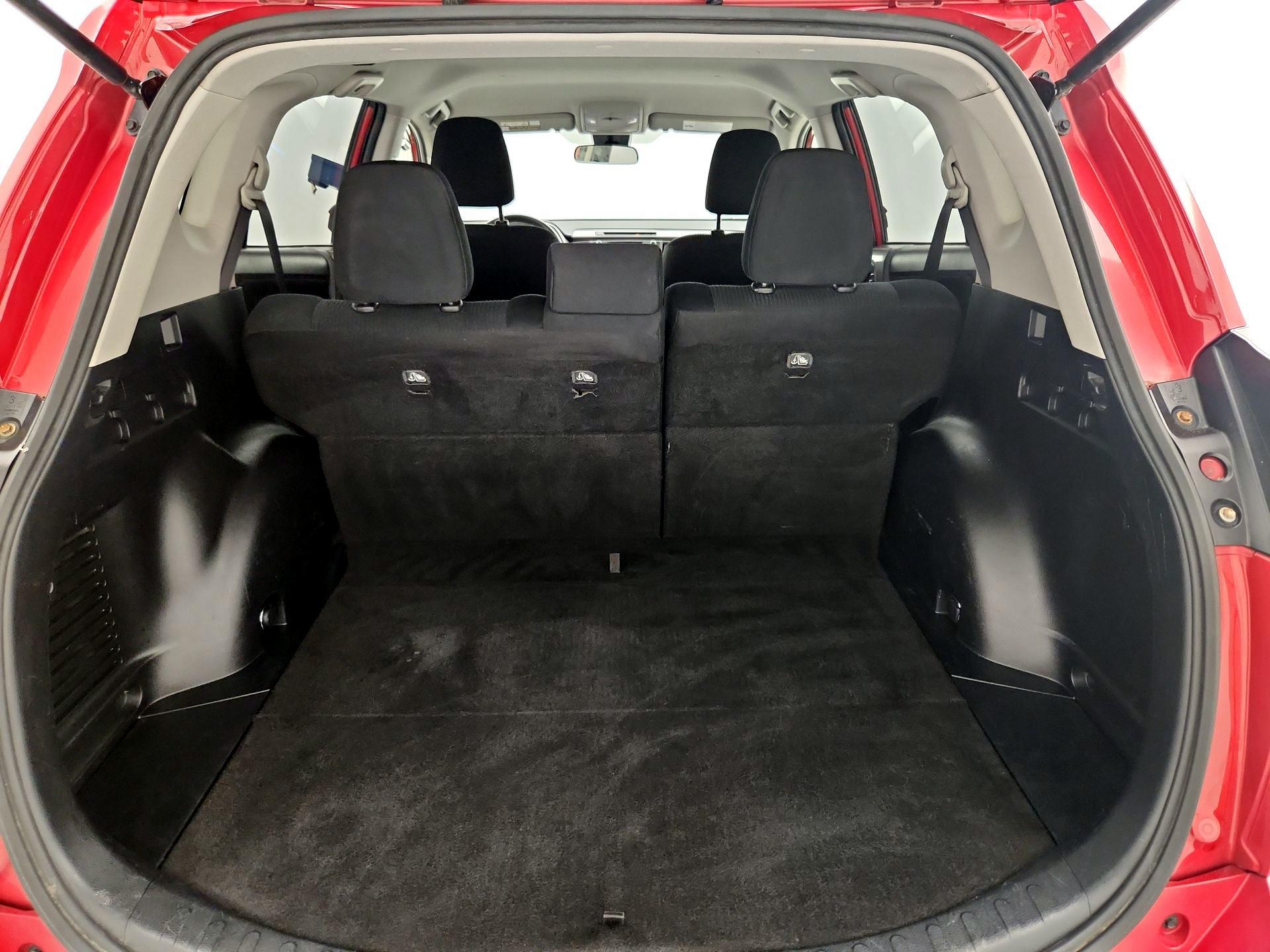 Thumbnail: 2017 Toyota RAV4 - 20