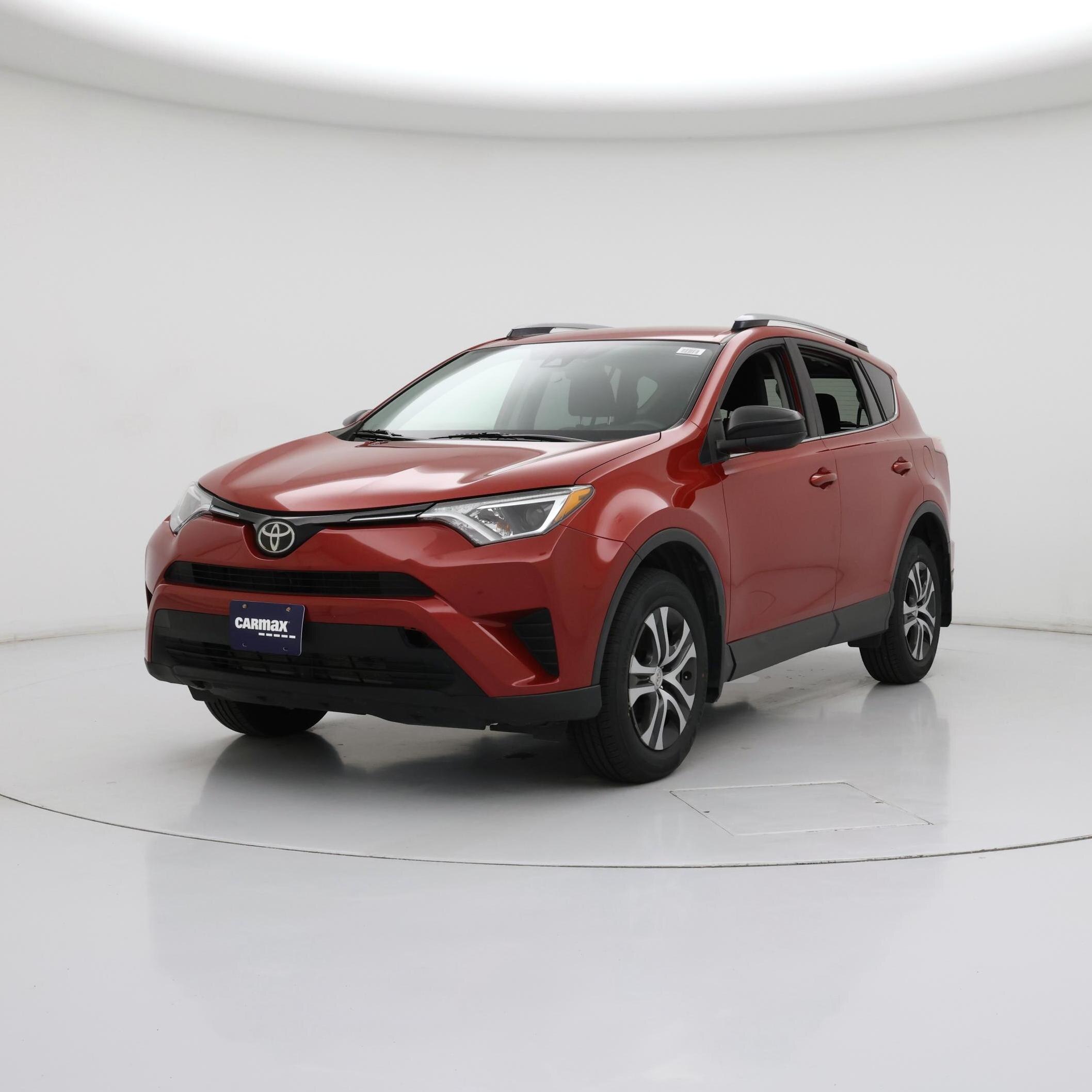 Thumbnail: 2017 Toyota RAV4 - 4