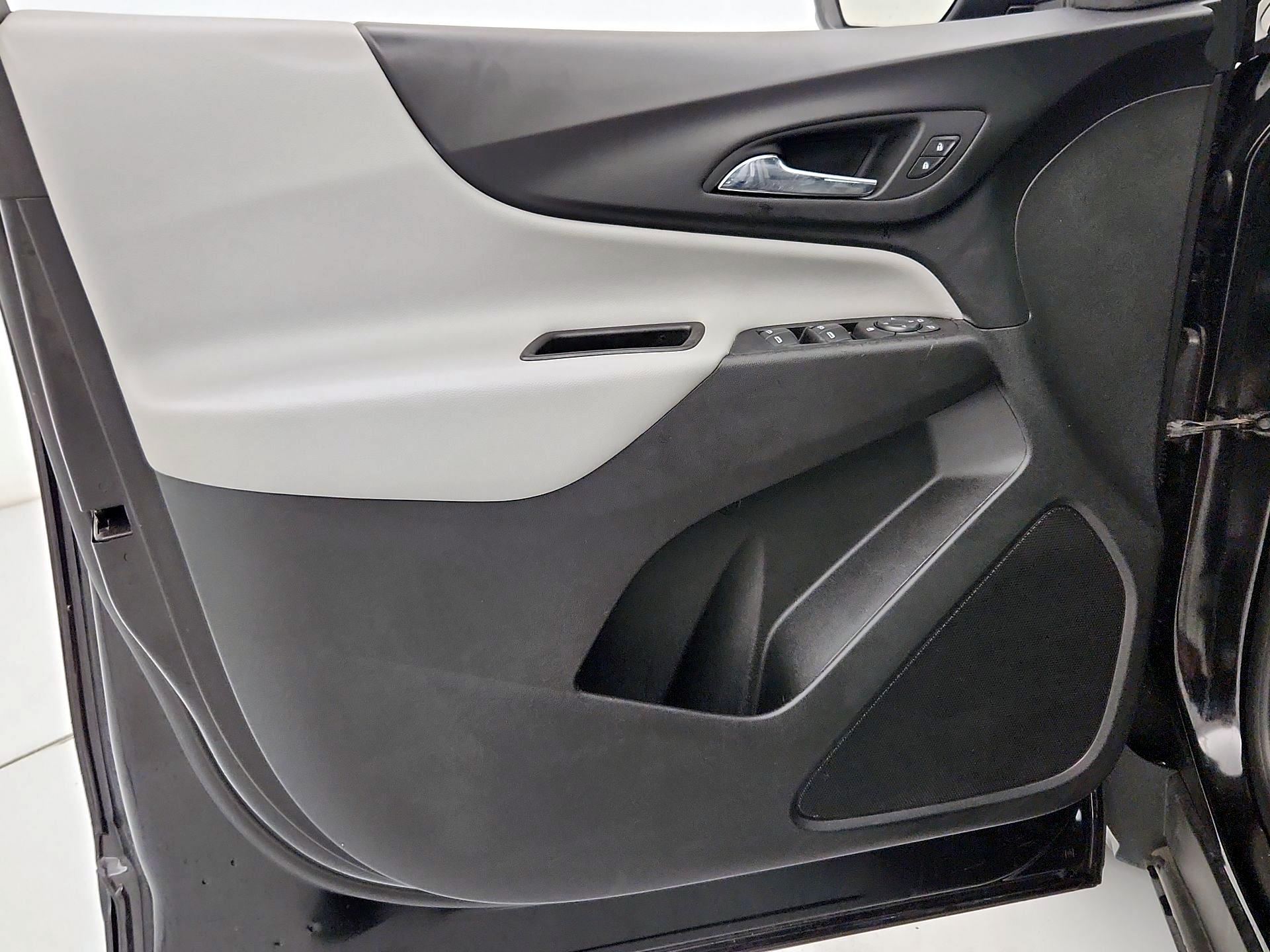 Thumbnail: 2020 Chevrolet Equinox - 12