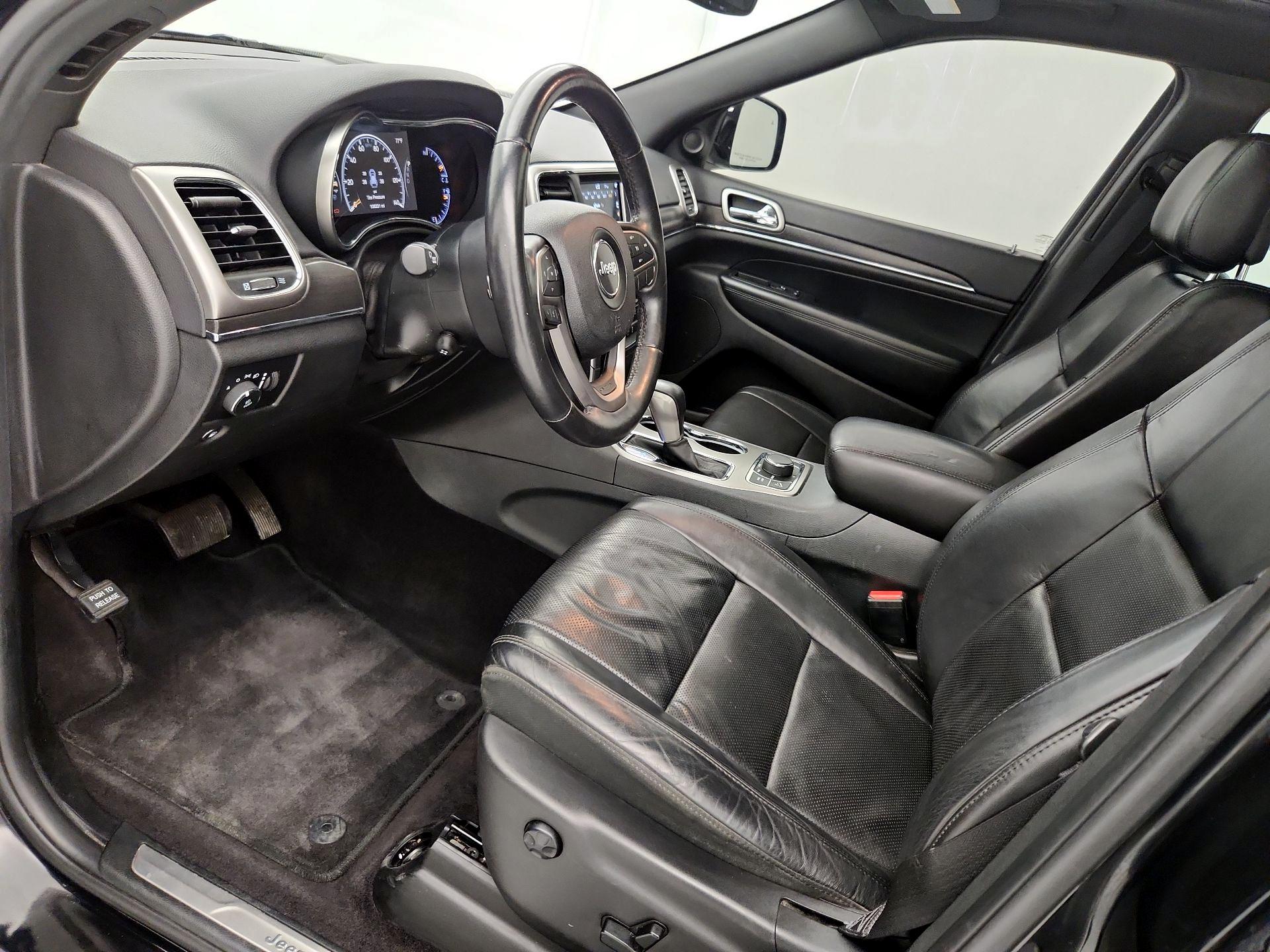 Thumbnail: 2018 Jeep Grand Cherokee - 11