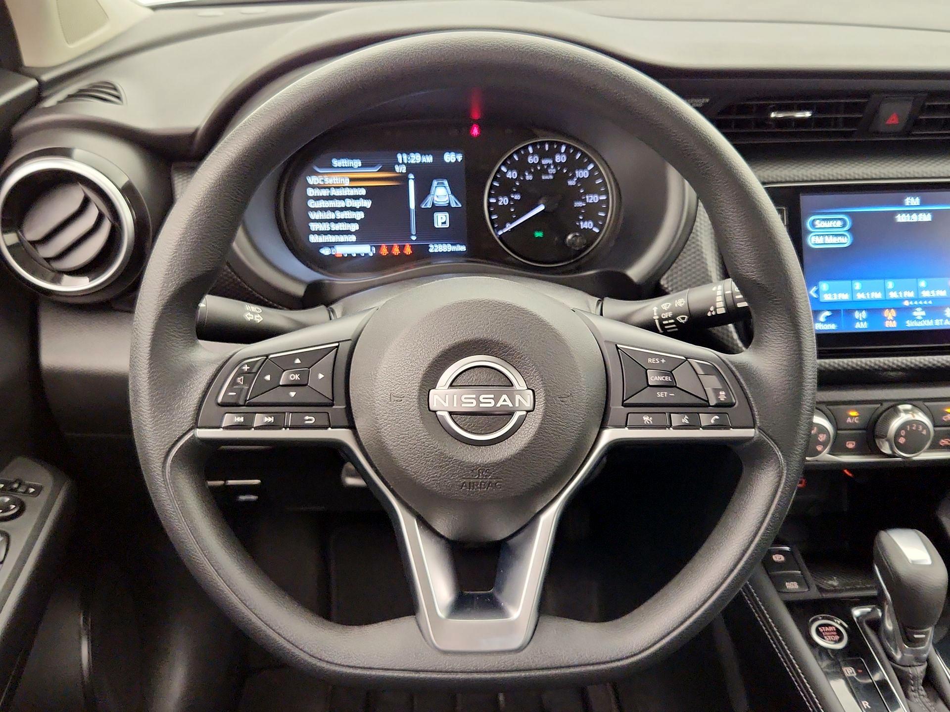 Thumbnail: 2023 Nissan Kicks - 10