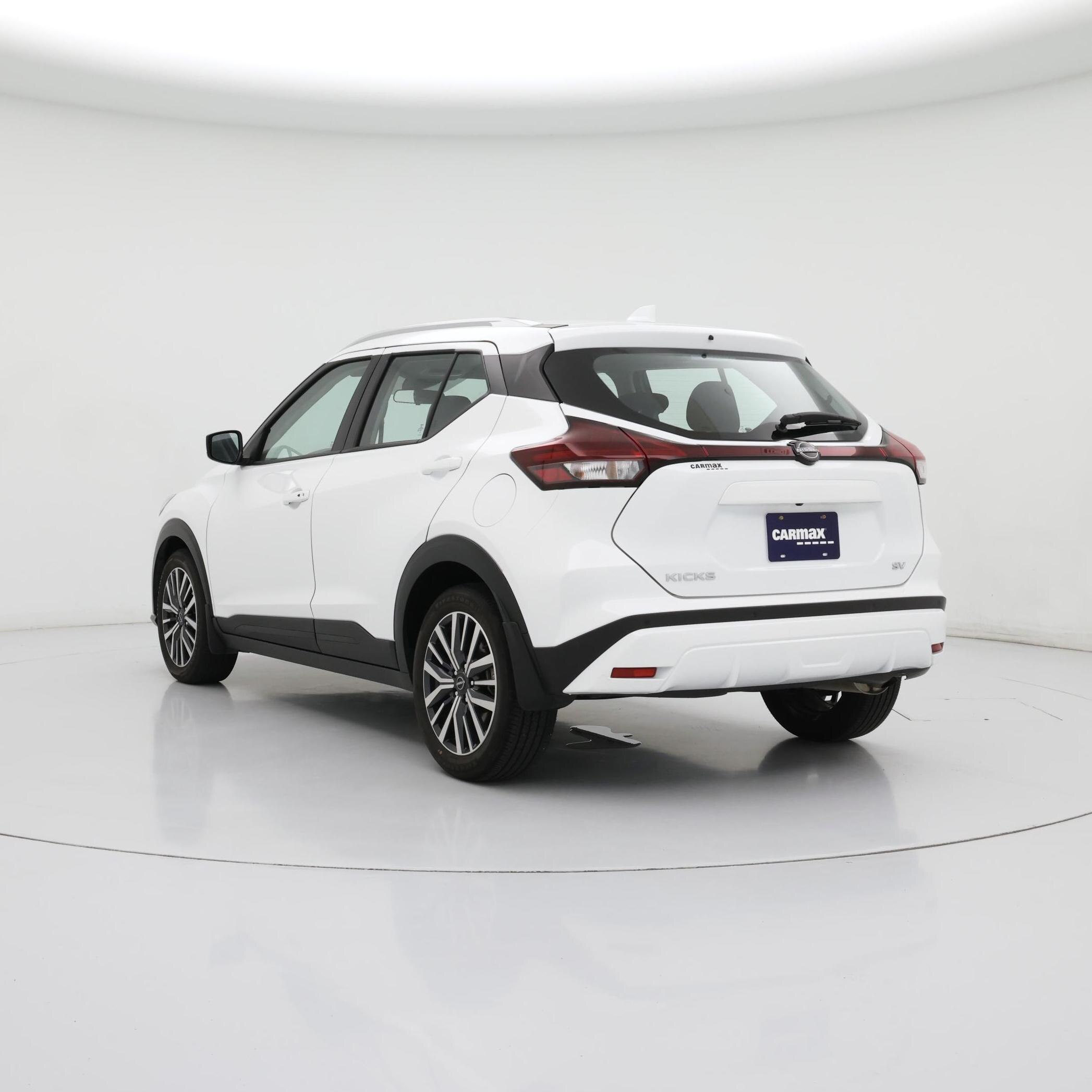 Thumbnail: 2023 Nissan Kicks - 2