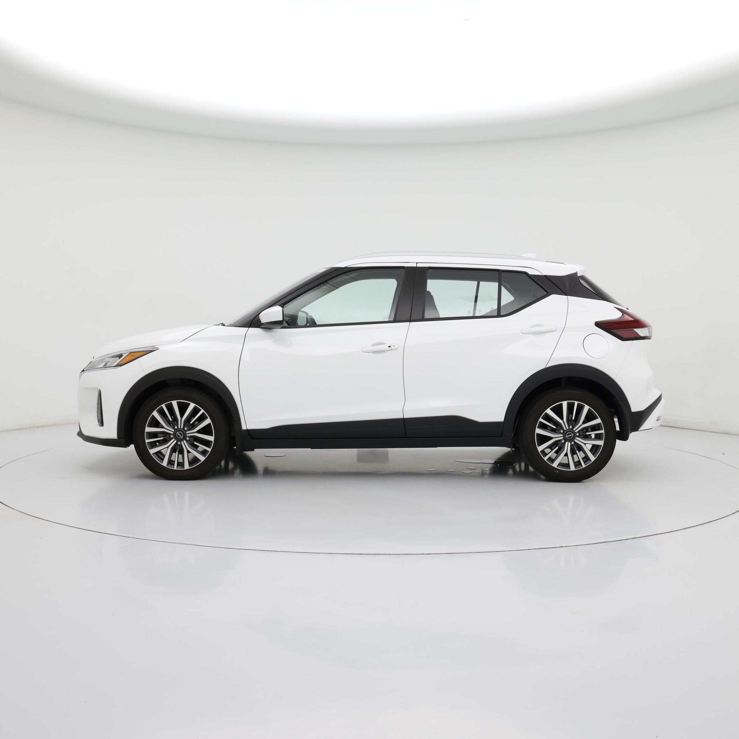 Thumbnail: 2023 Nissan Kicks - 3
