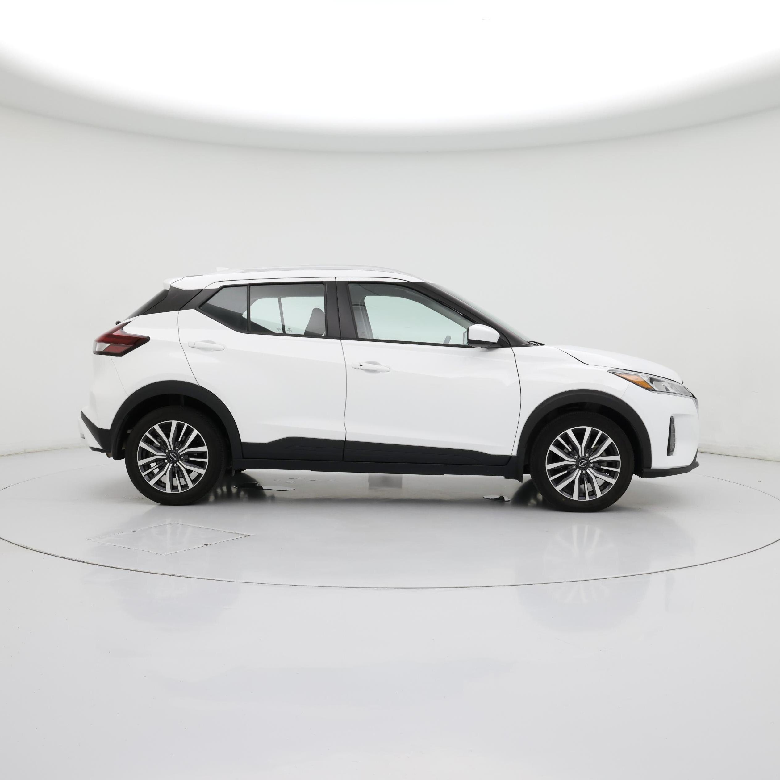Thumbnail: 2023 Nissan Kicks - 7