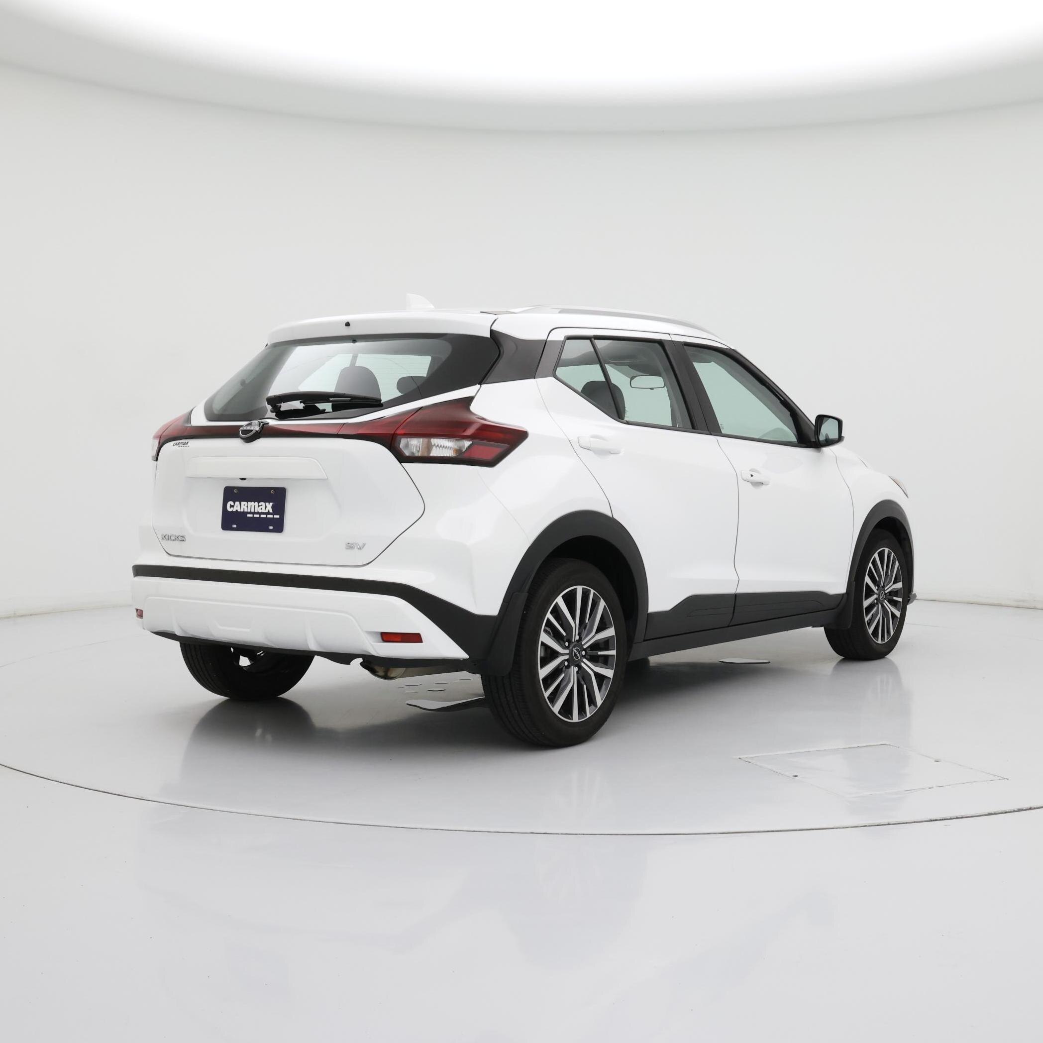Thumbnail: 2023 Nissan Kicks - 8