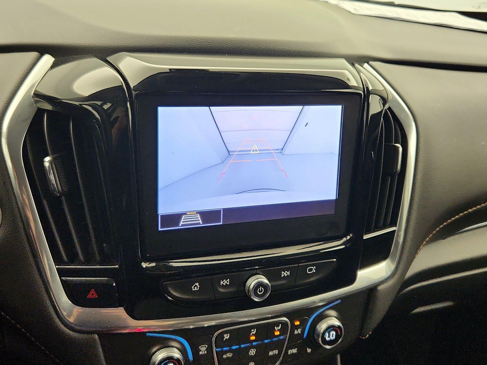 Thumbnail: 2020 Chevrolet Traverse - 14