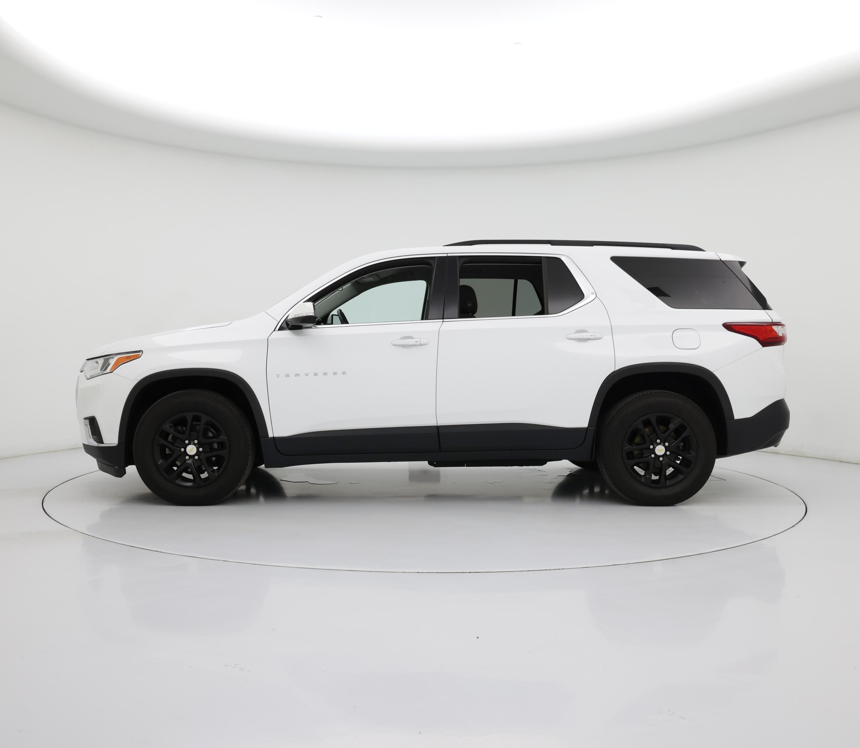Thumbnail: 2020 Chevrolet Traverse - 3