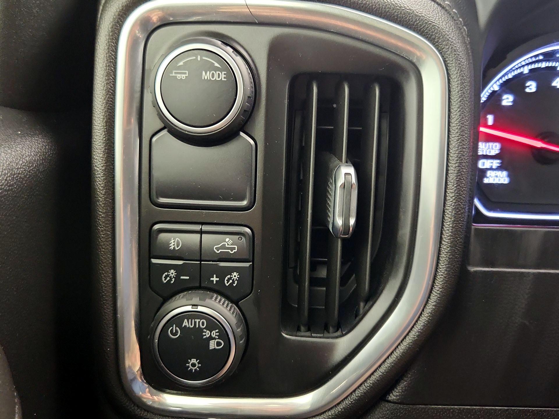 Thumbnail: 2021 Chevrolet Silverado 1500 - 13