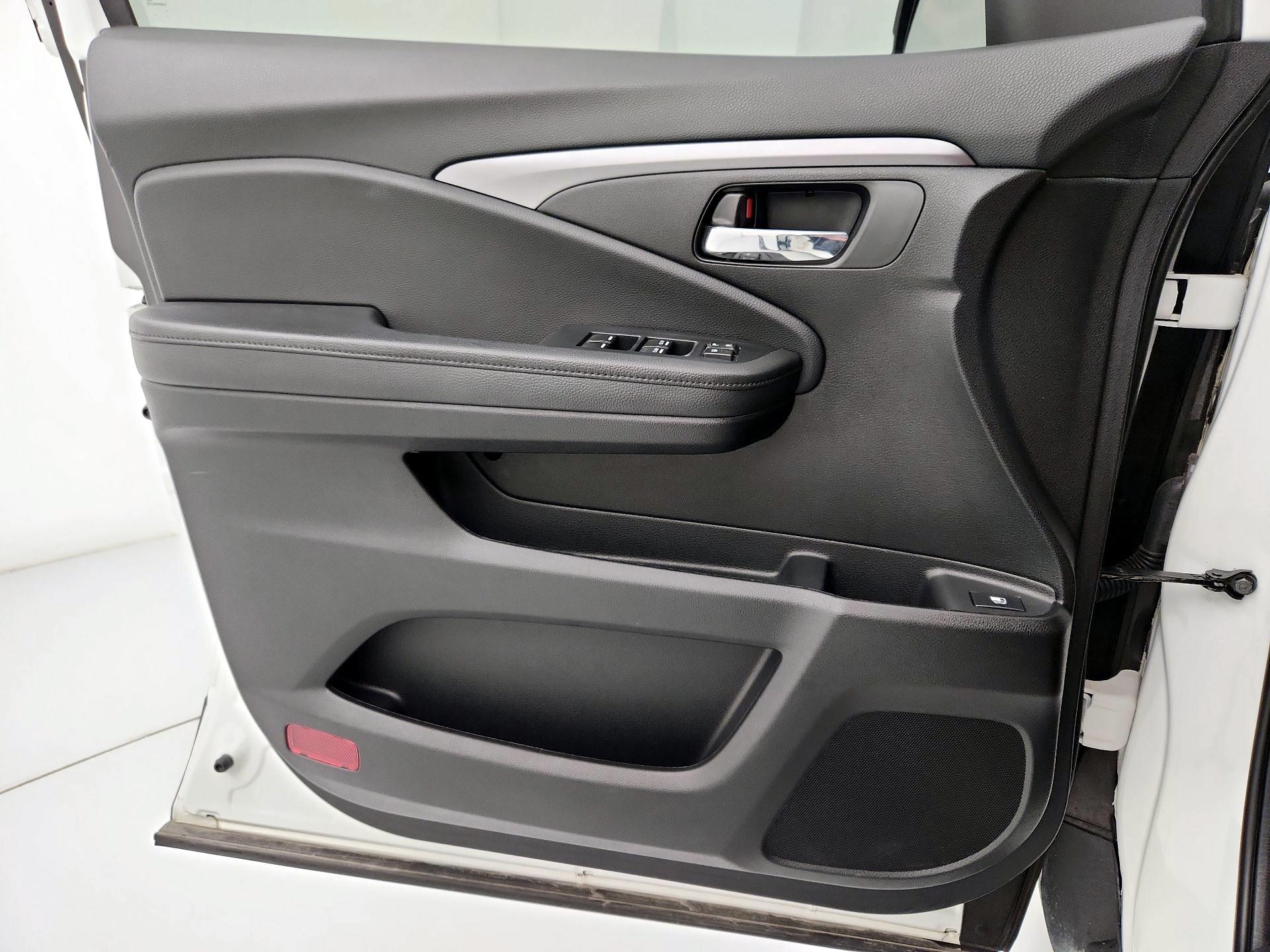 Thumbnail: 2021 Honda Passport - 12