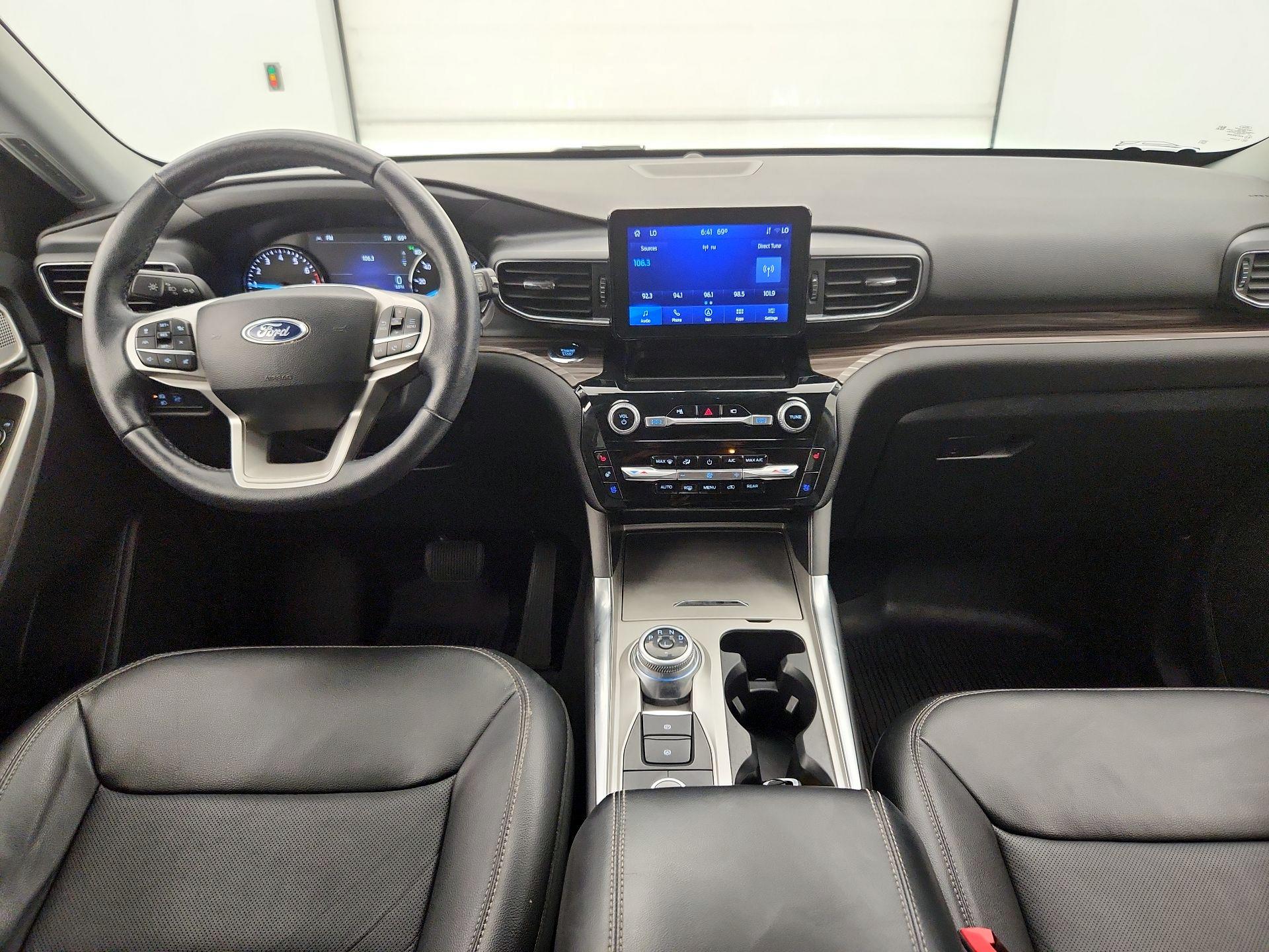 Thumbnail: 2022 Ford Explorer - 9