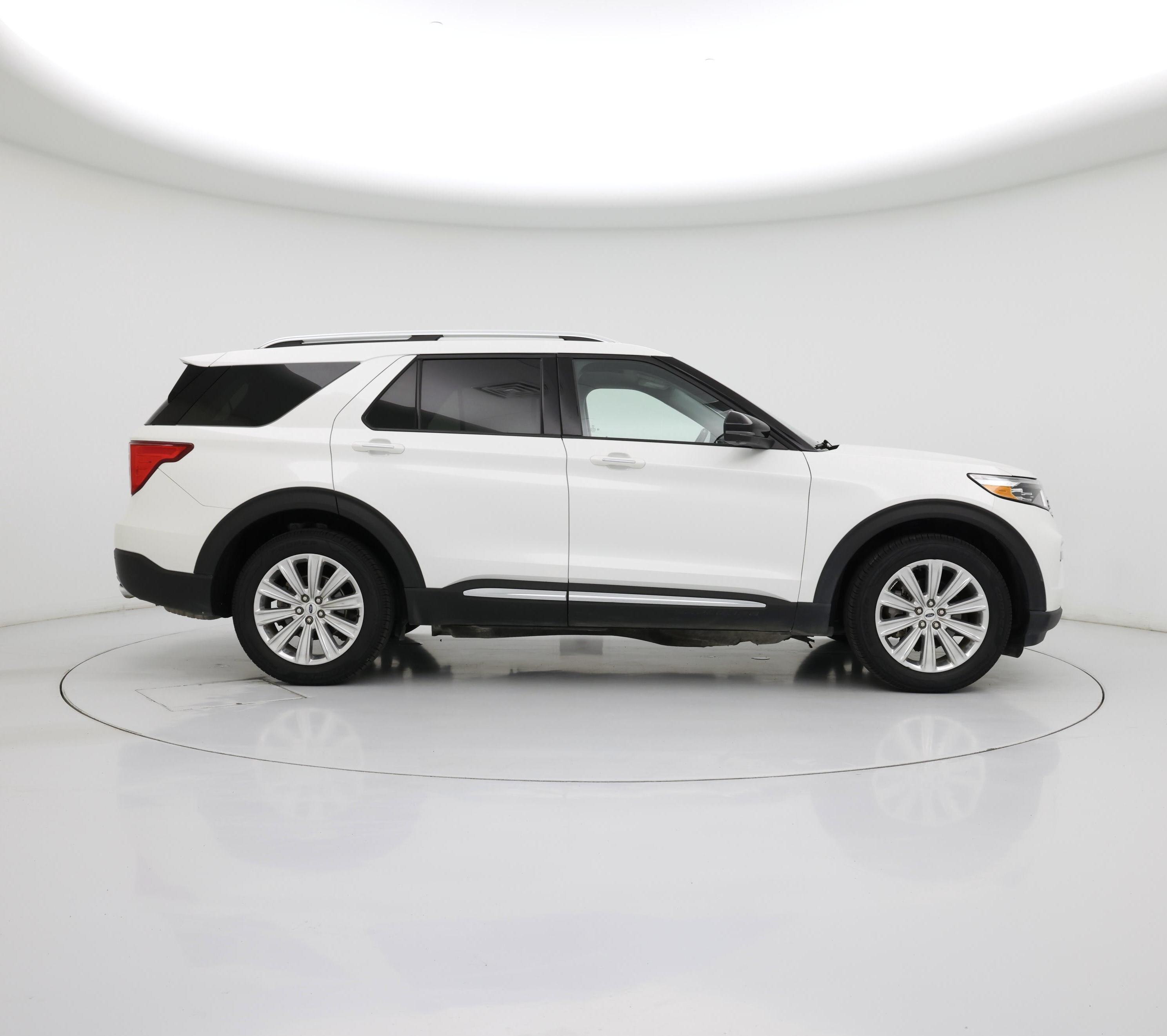 Thumbnail: 2022 Ford Explorer - 7