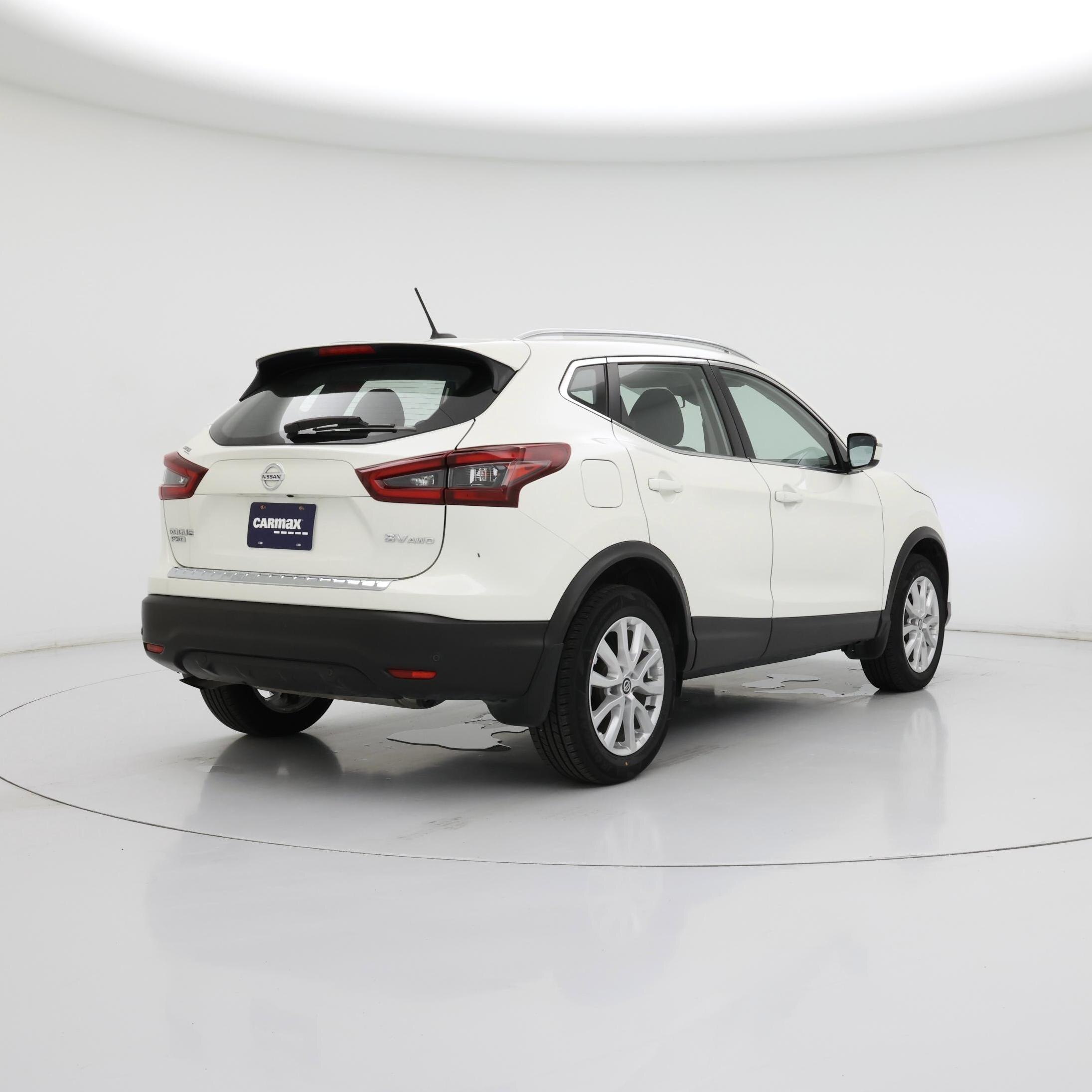 Thumbnail: 2021 Nissan Rogue Sport - 8