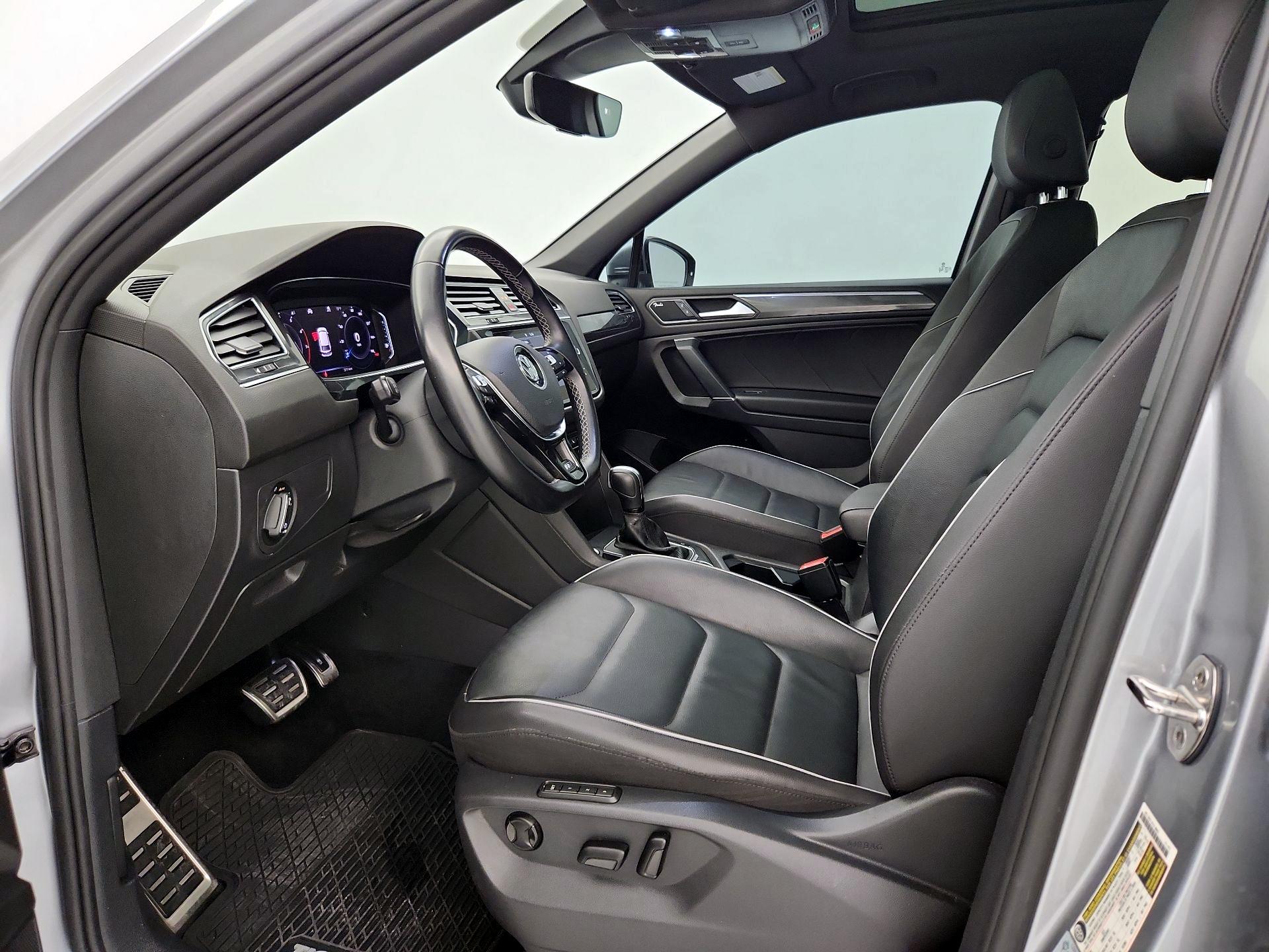 Thumbnail: 2020 Volkswagen Tiguan - 11