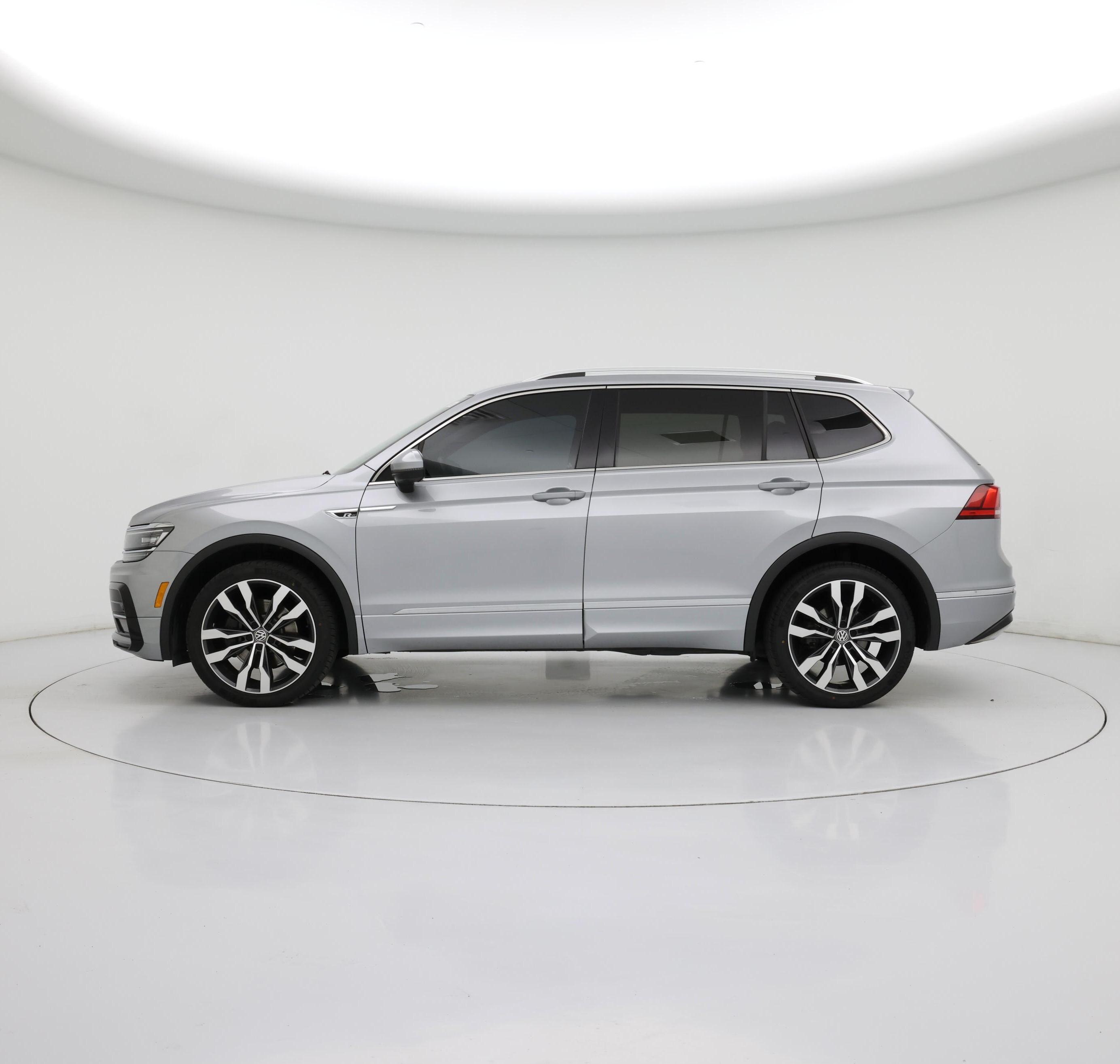 Thumbnail: 2020 Volkswagen Tiguan - 3