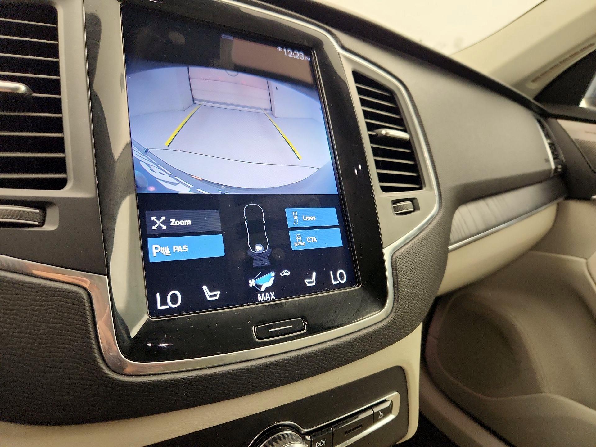 Thumbnail: 2020 Volvo XC90 - 15