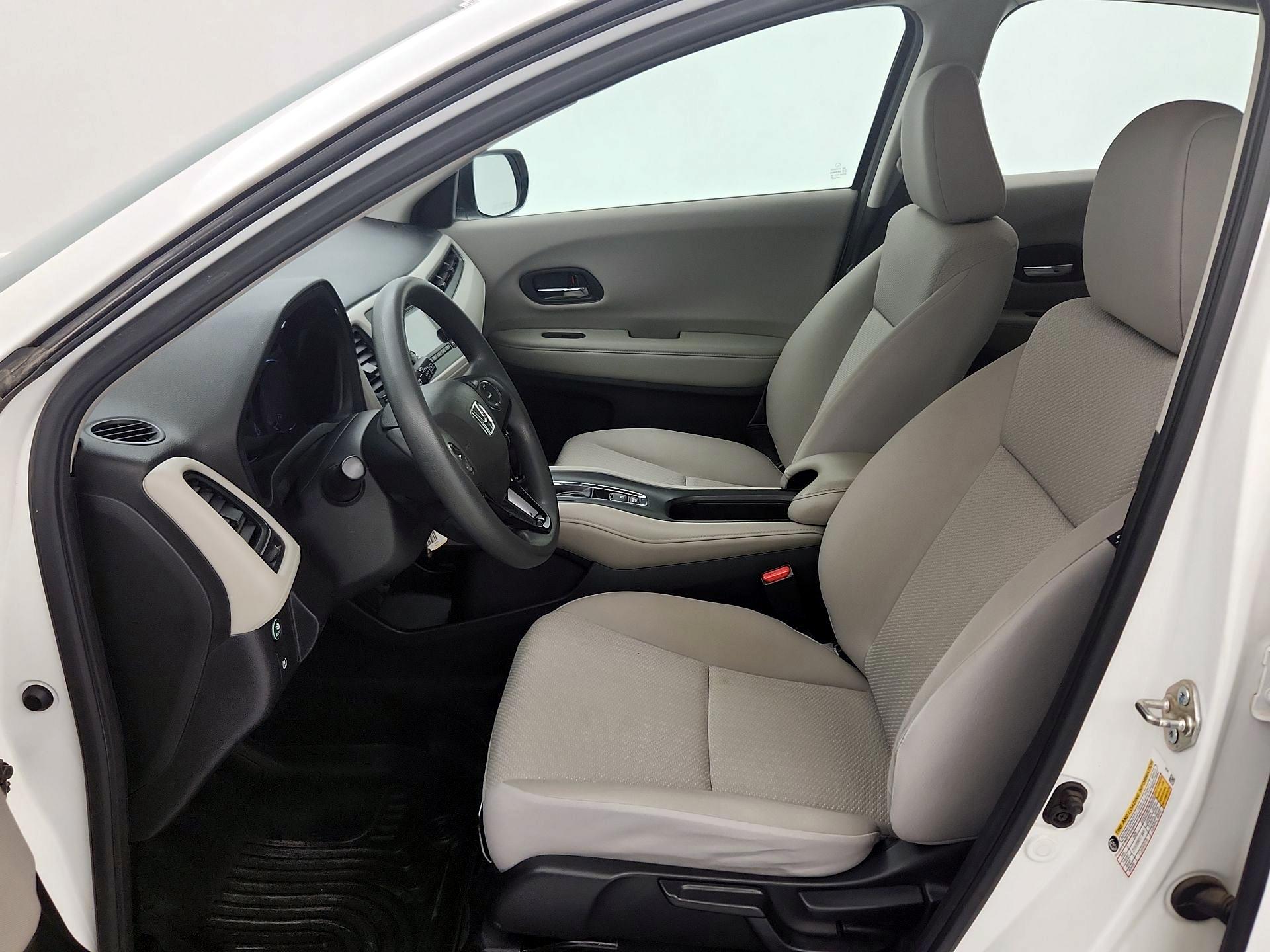 Thumbnail: 2018 Honda HR-V - 11