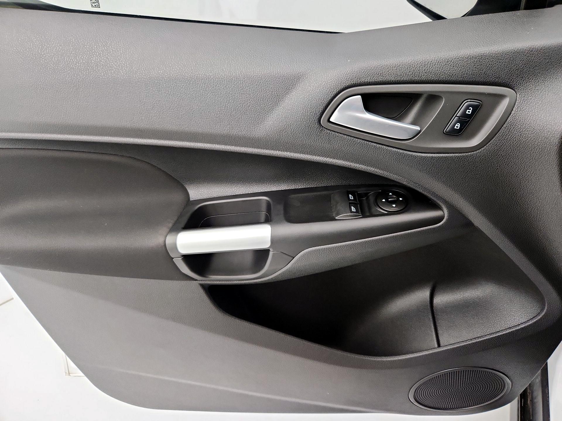 Thumbnail: 2016 Ford Transit Series - 12