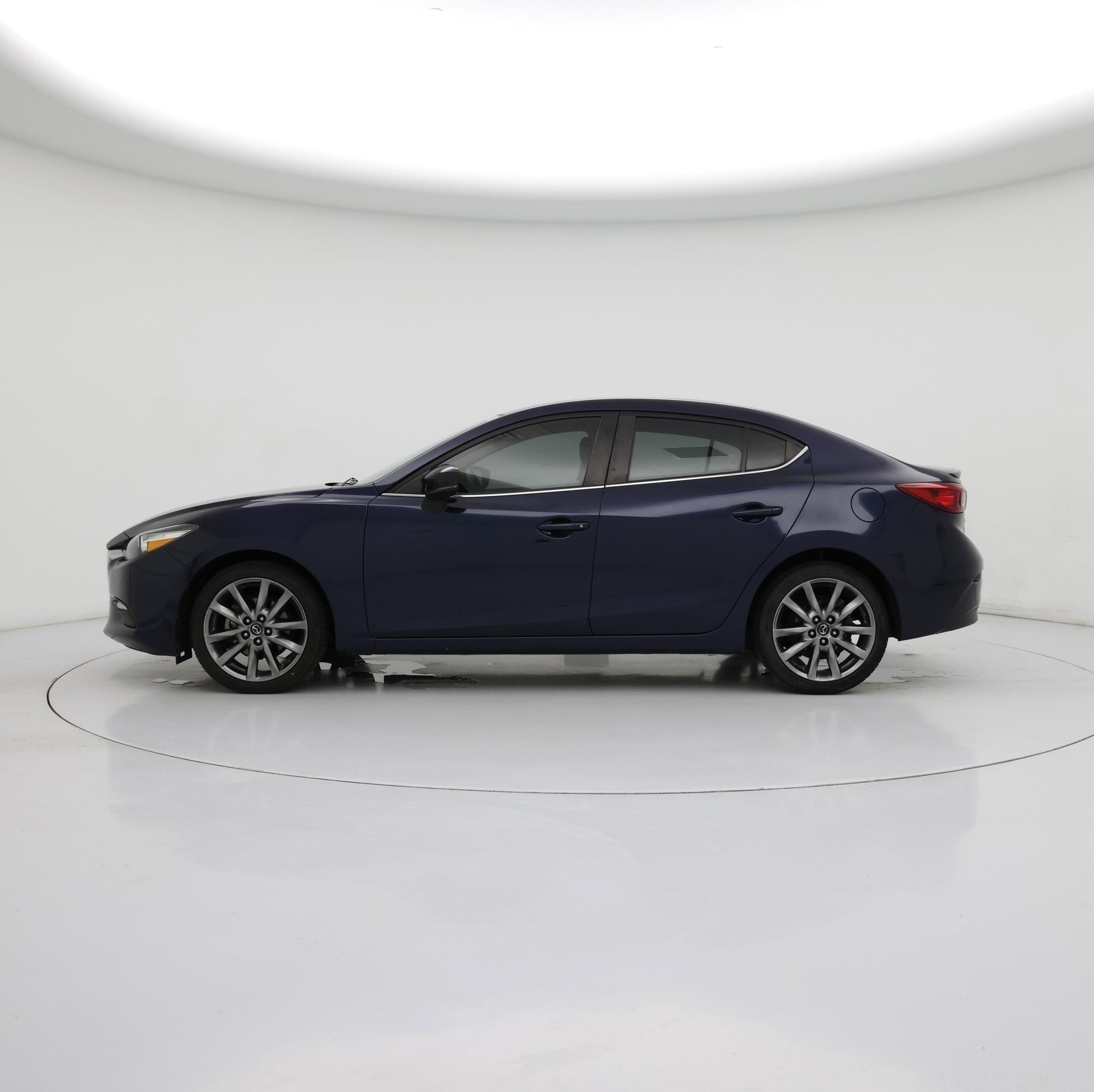 Thumbnail: 2018 Mazda Mazda3 - 3