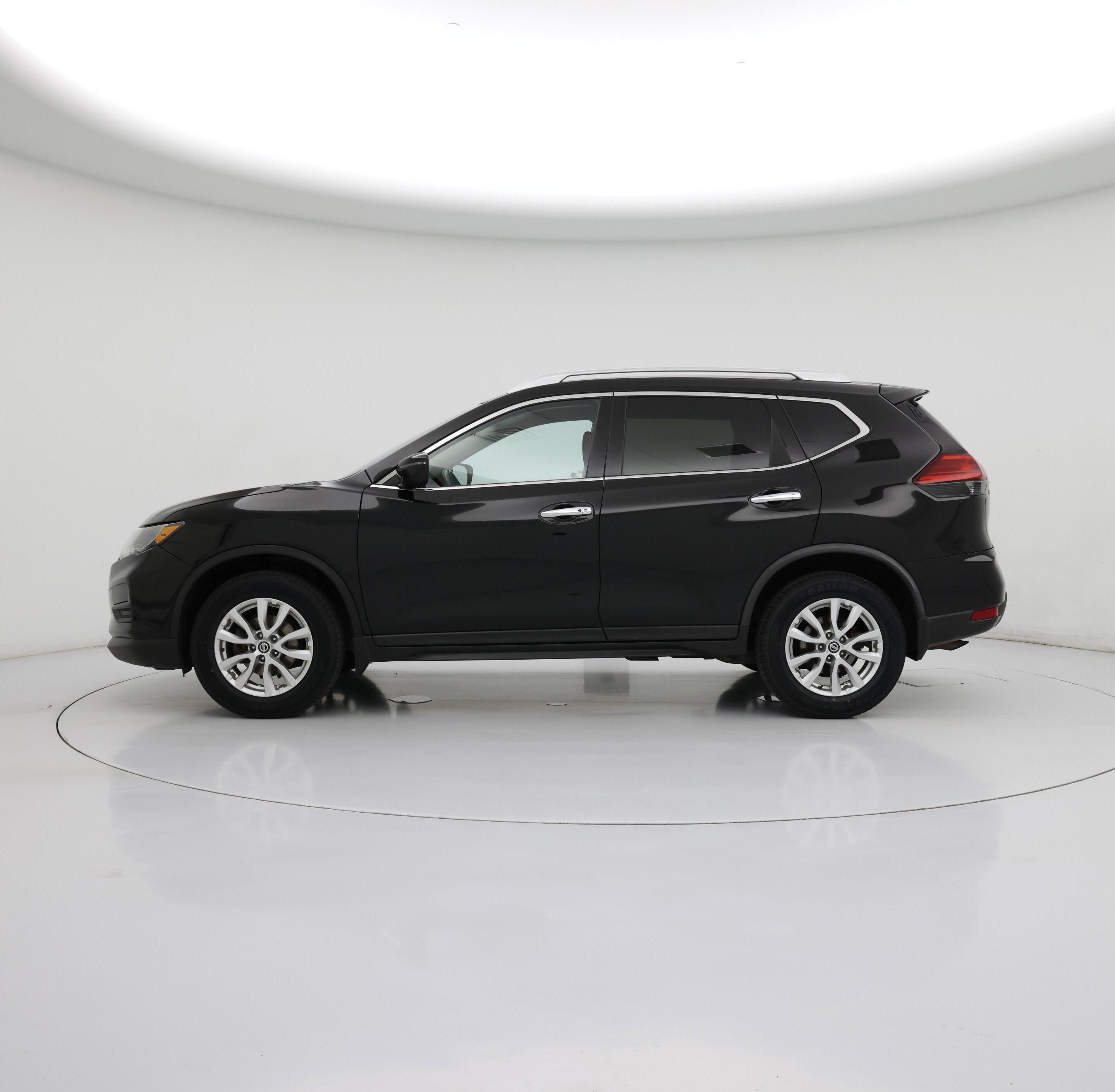 Thumbnail: 2017 Nissan Rogue - 3