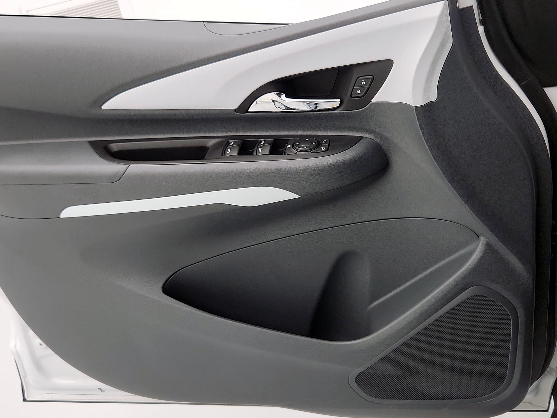 Thumbnail: 2021 Chevrolet Bolt EV - 12