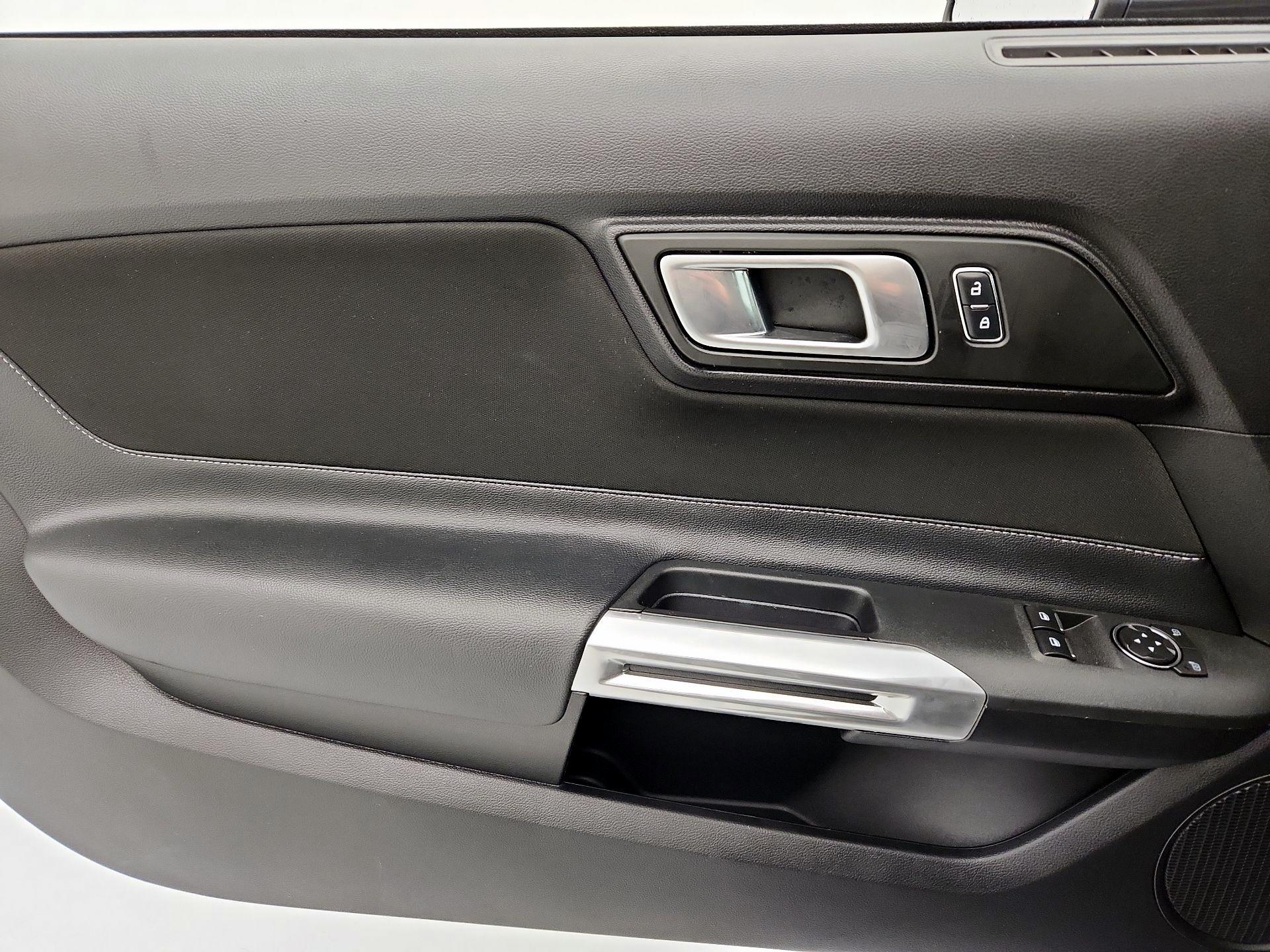 Thumbnail: 2018 Ford Mustang - 12