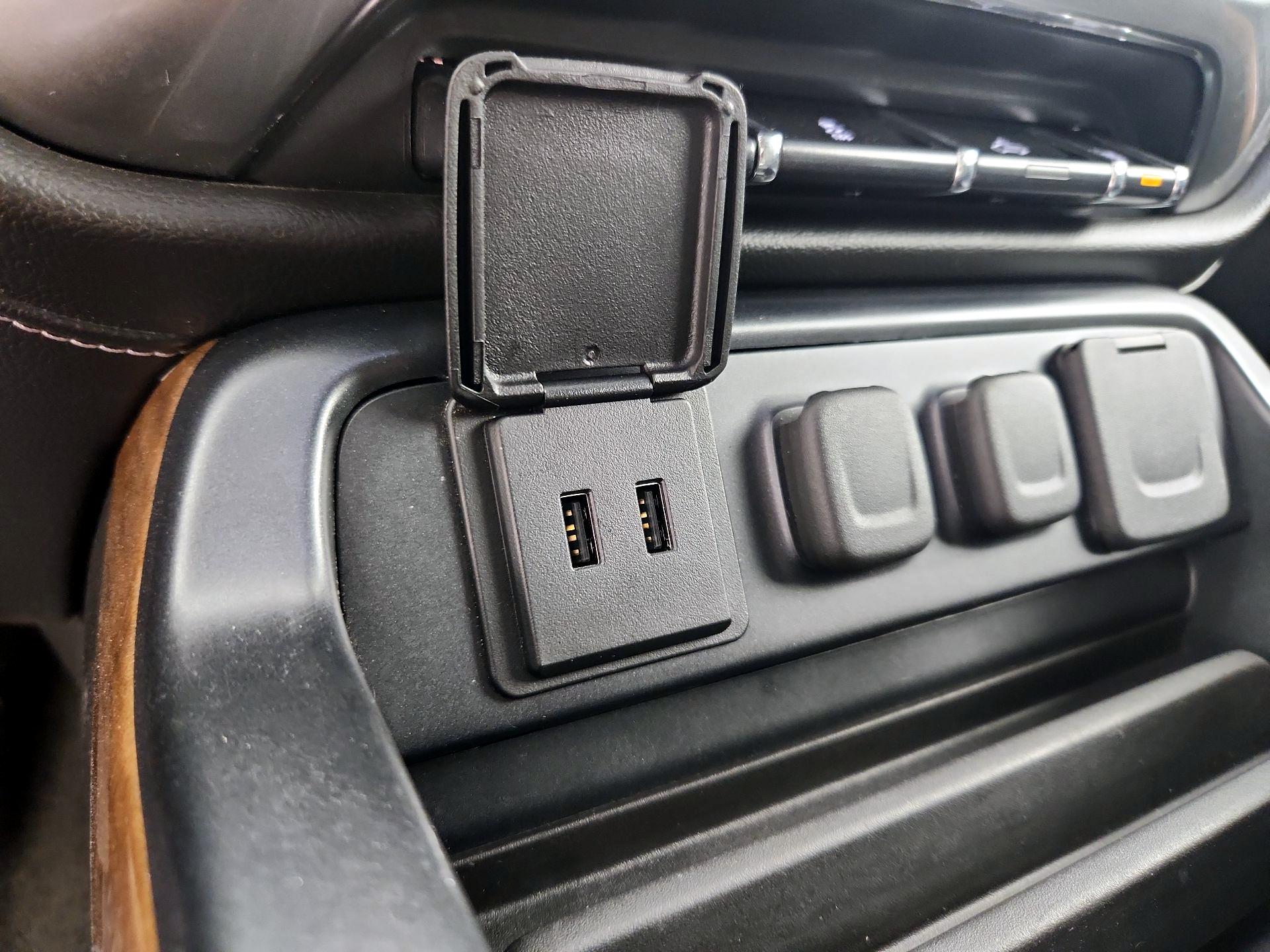 Thumbnail: 2018 Chevrolet Silverado 1500 - 18