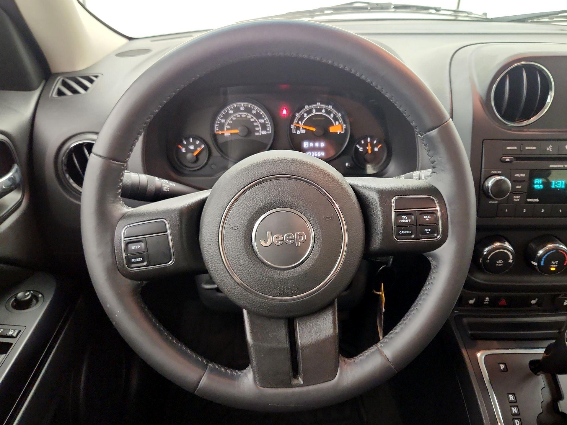 Thumbnail: 2016 Jeep Patriot - 10