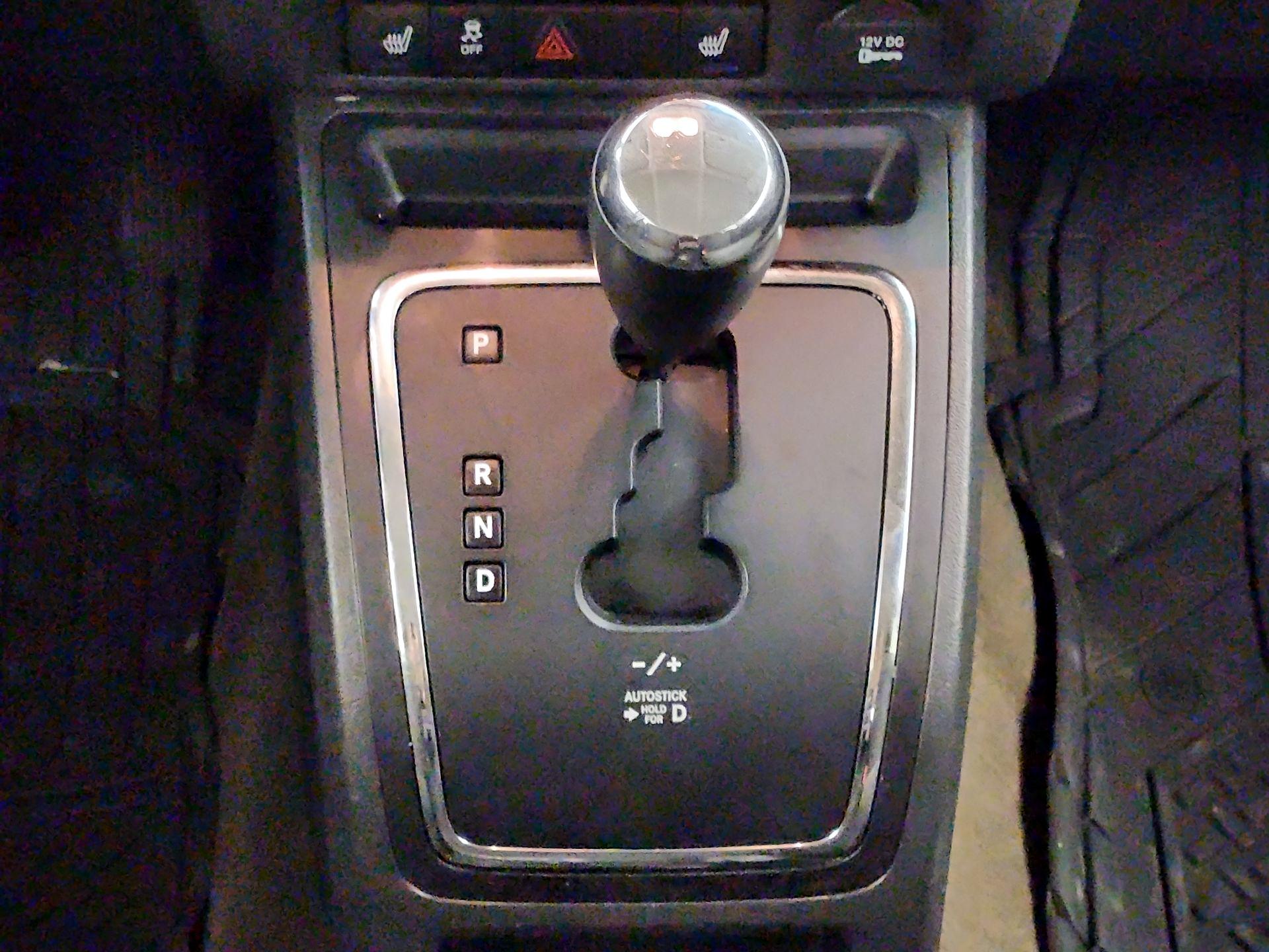 Thumbnail: 2016 Jeep Patriot - 15