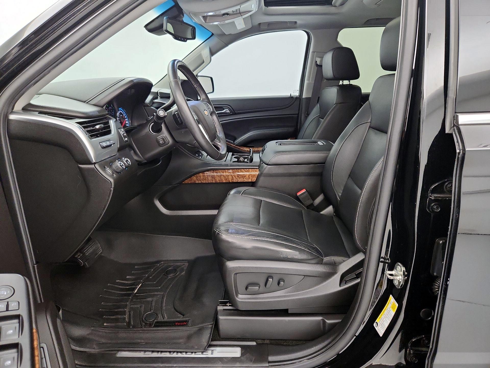 Thumbnail: 2017 Chevrolet Suburban - 11