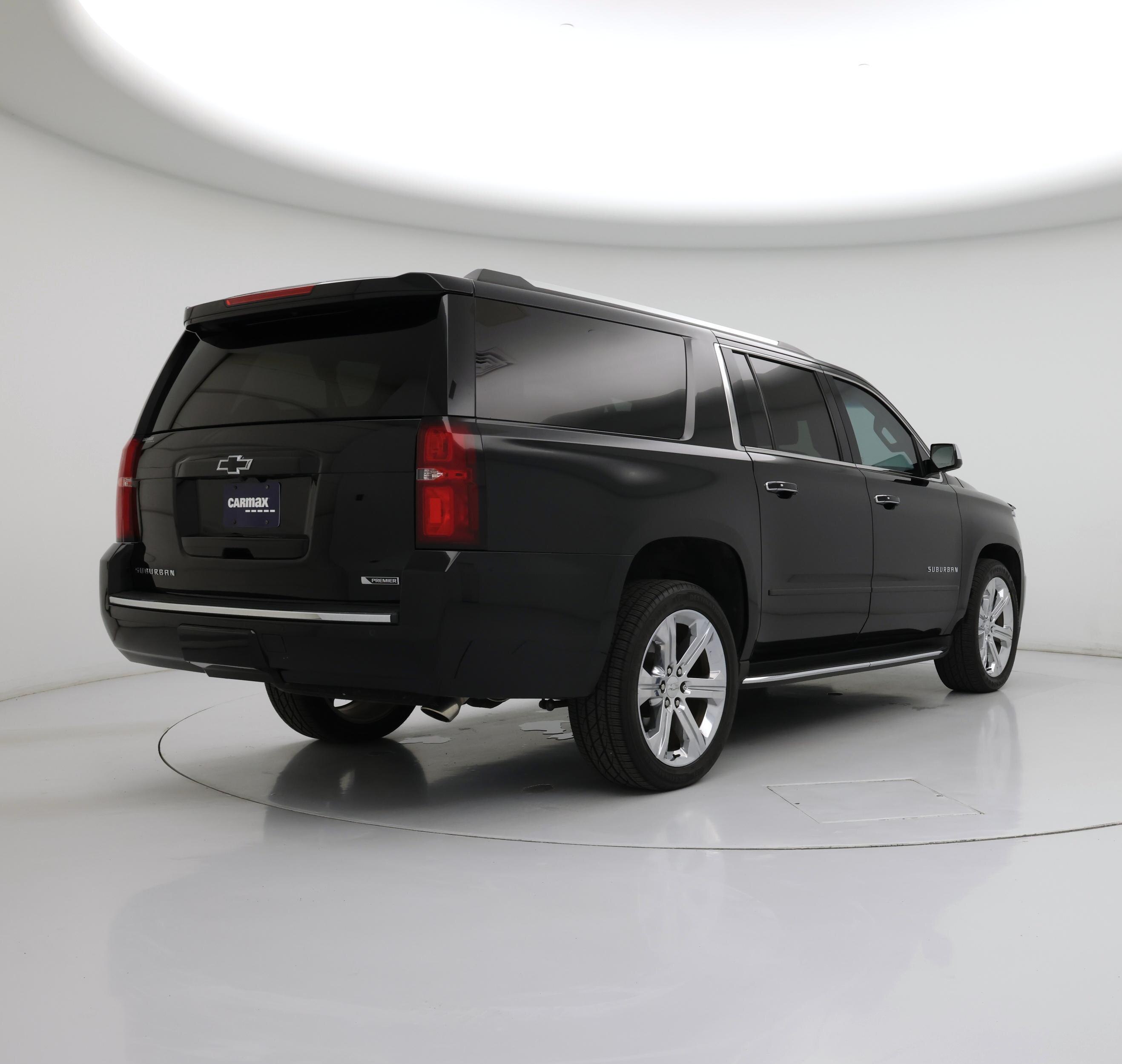 Thumbnail: 2017 Chevrolet Suburban - 8