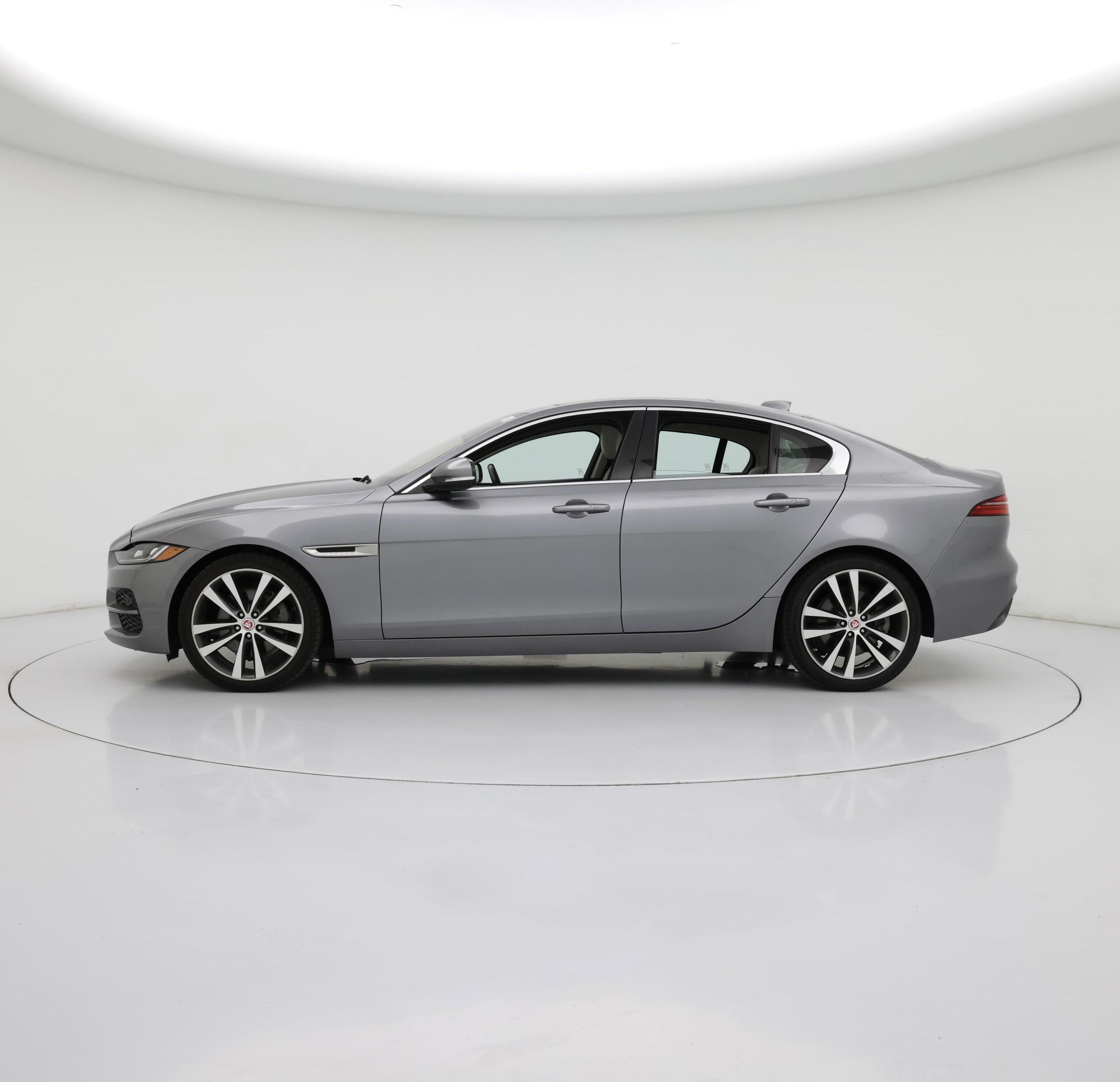 Thumbnail: 2020 Jaguar XE - 3
