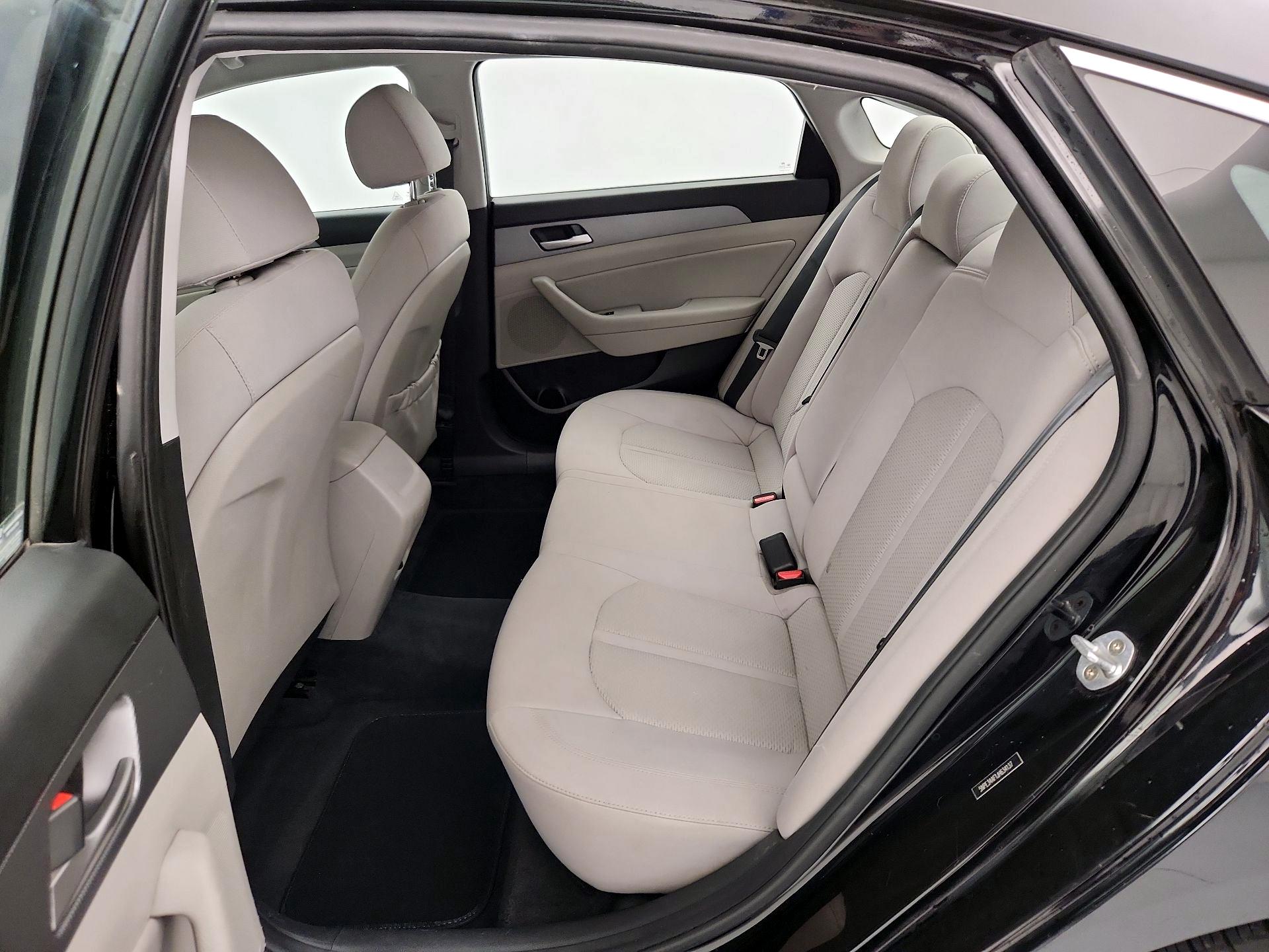 Thumbnail: 2018 Hyundai Sonata - 19