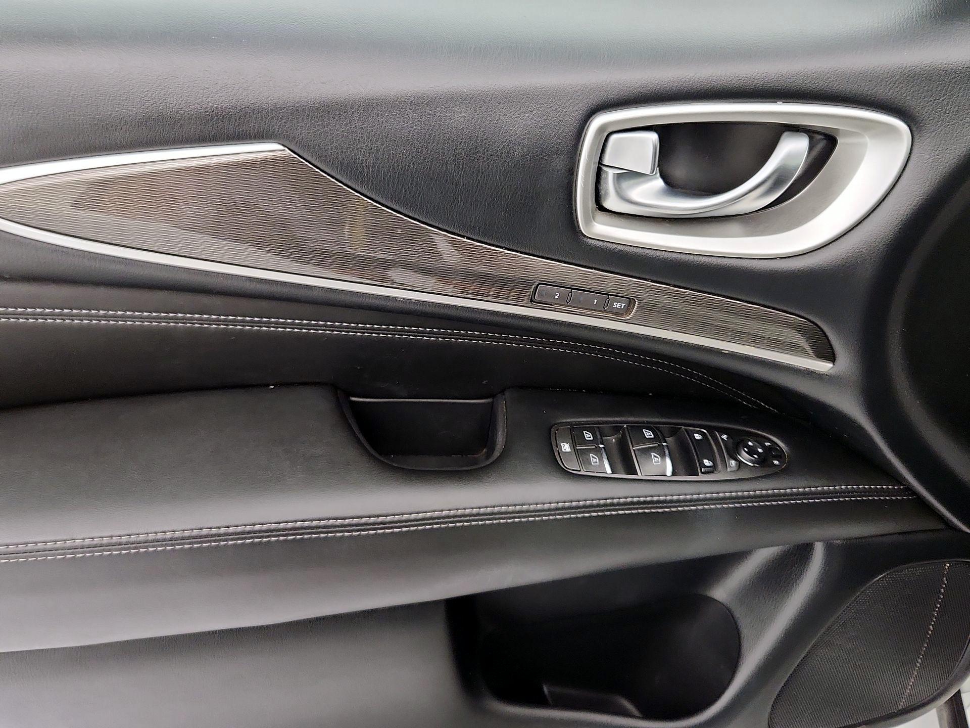 Thumbnail: 2019 INFINITI QX60 - 12