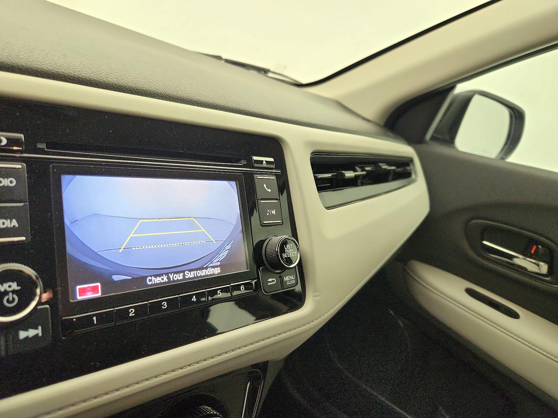Thumbnail: 2022 Honda HR-V - 14