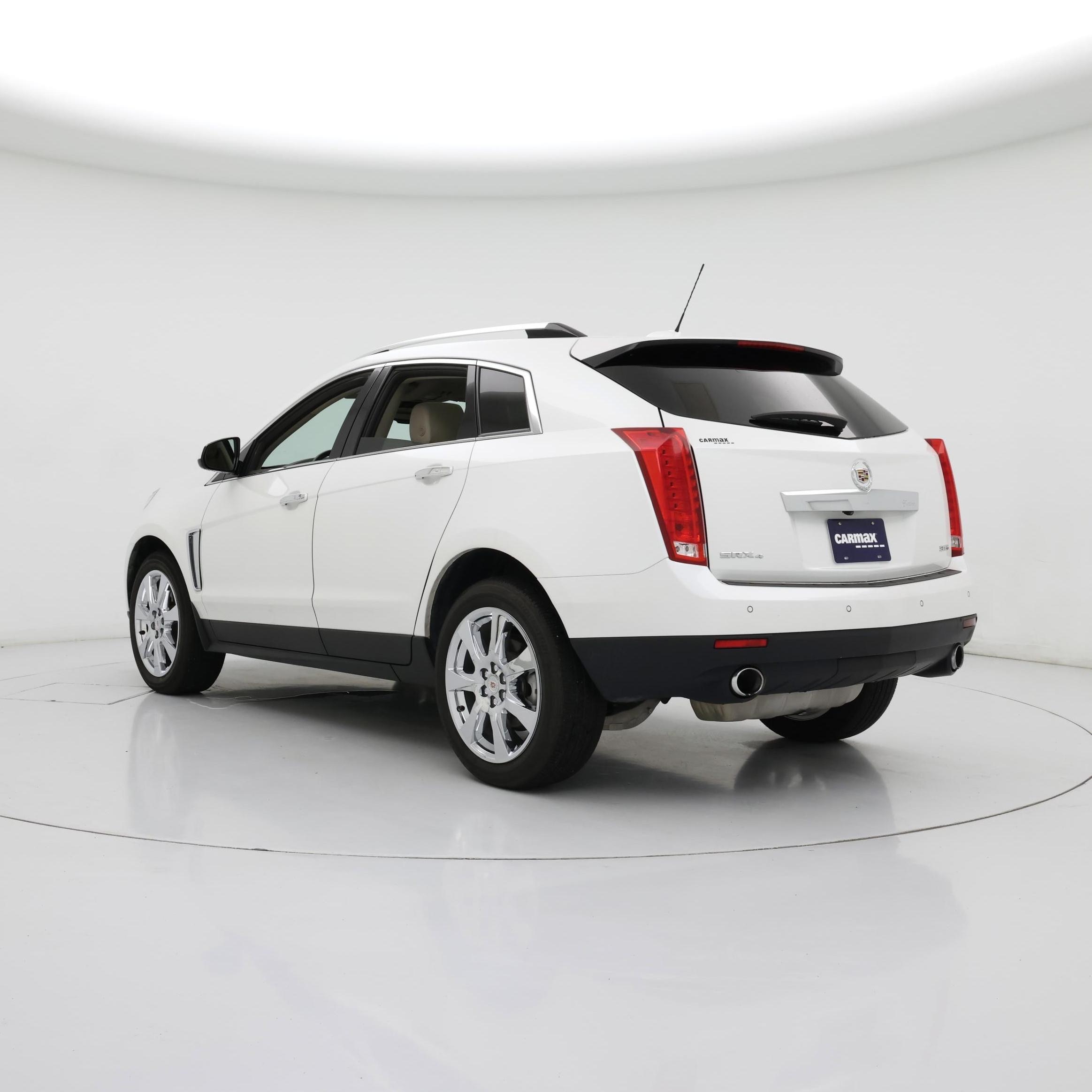Thumbnail: 2016 Cadillac SRX - 2