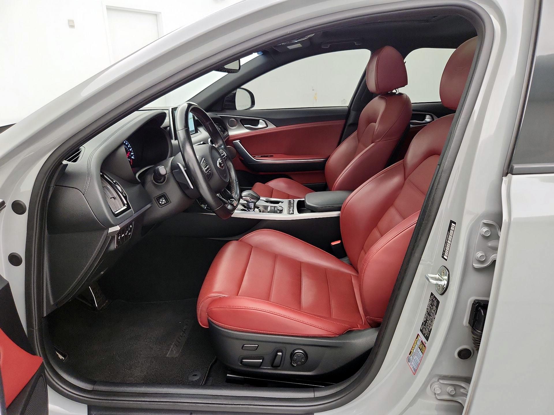 Thumbnail: 2019 Kia Stinger - 11