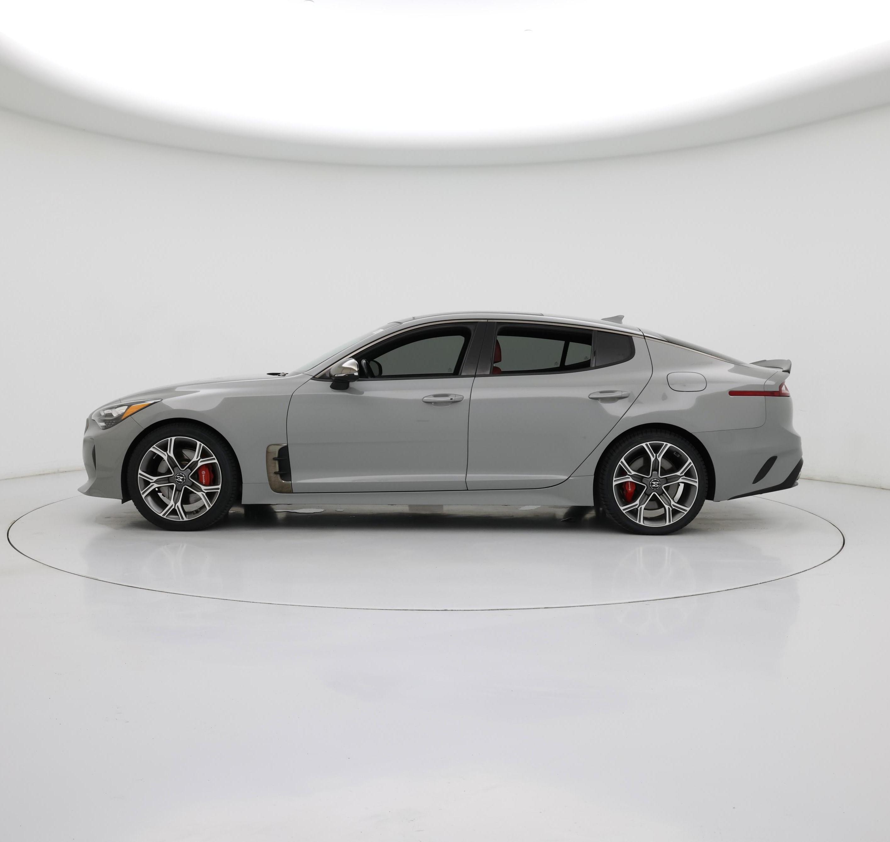 Thumbnail: 2019 Kia Stinger - 3