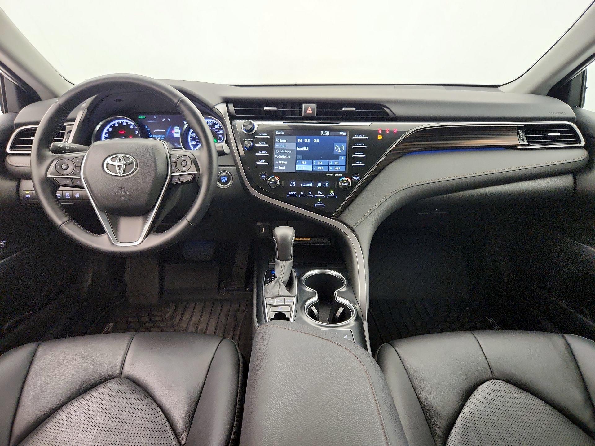 Thumbnail: 2020 Toyota Camry - 9