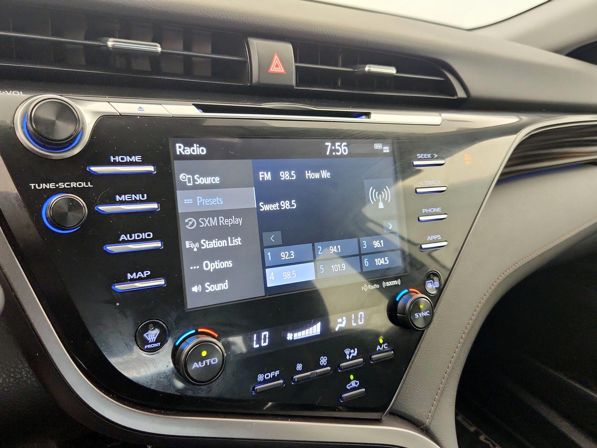 Thumbnail: 2020 Toyota Camry - 15