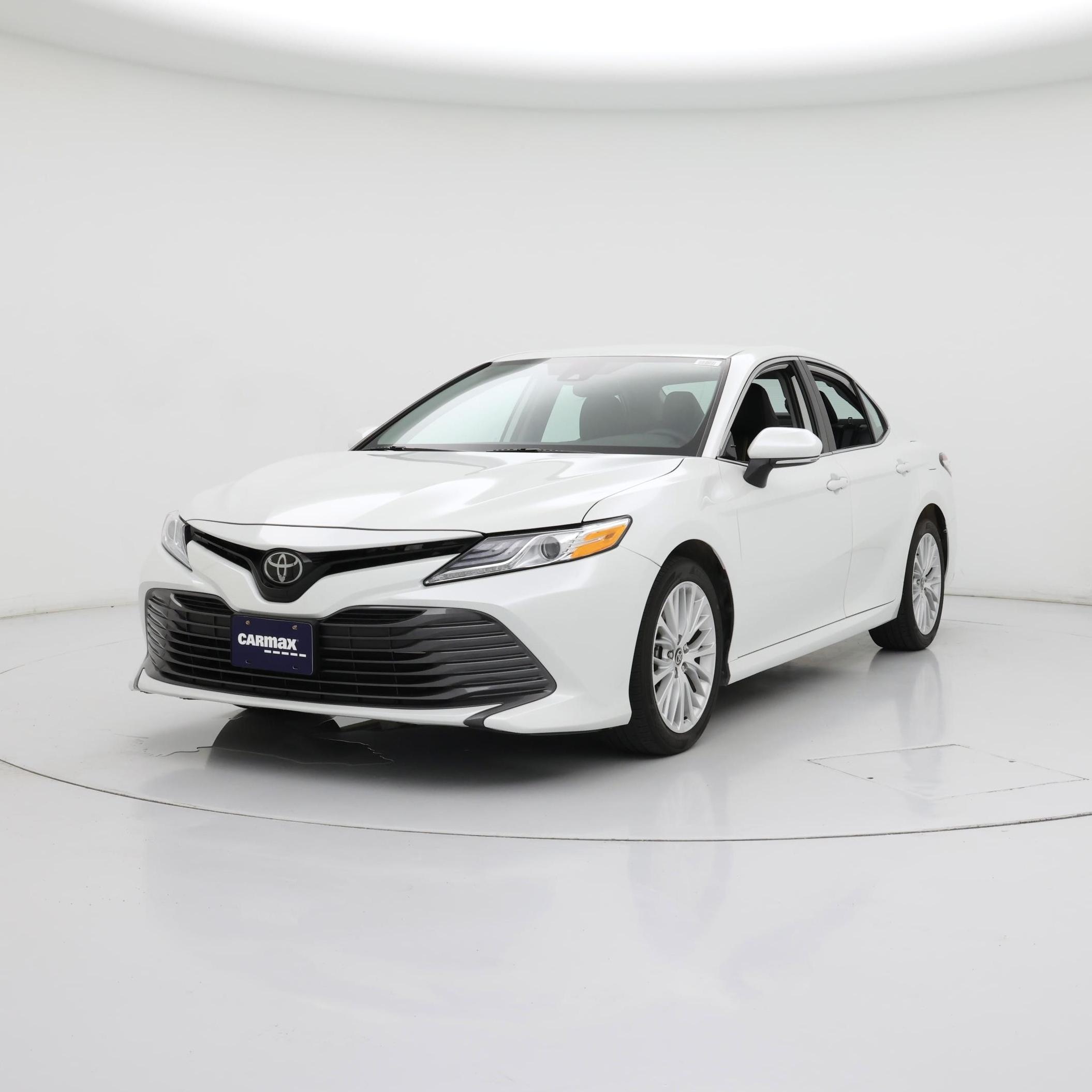 Thumbnail: 2020 Toyota Camry - 4