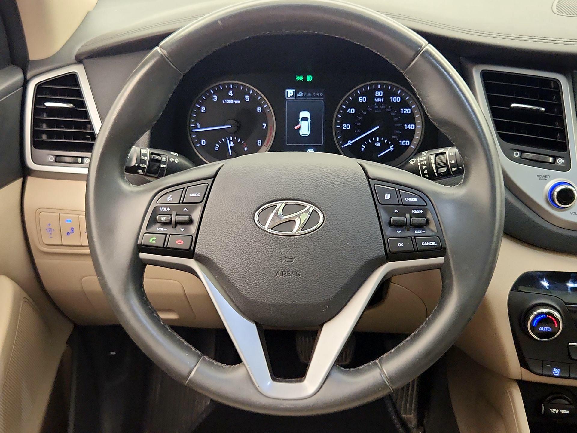 Thumbnail: 2017 Hyundai Tucson - 10