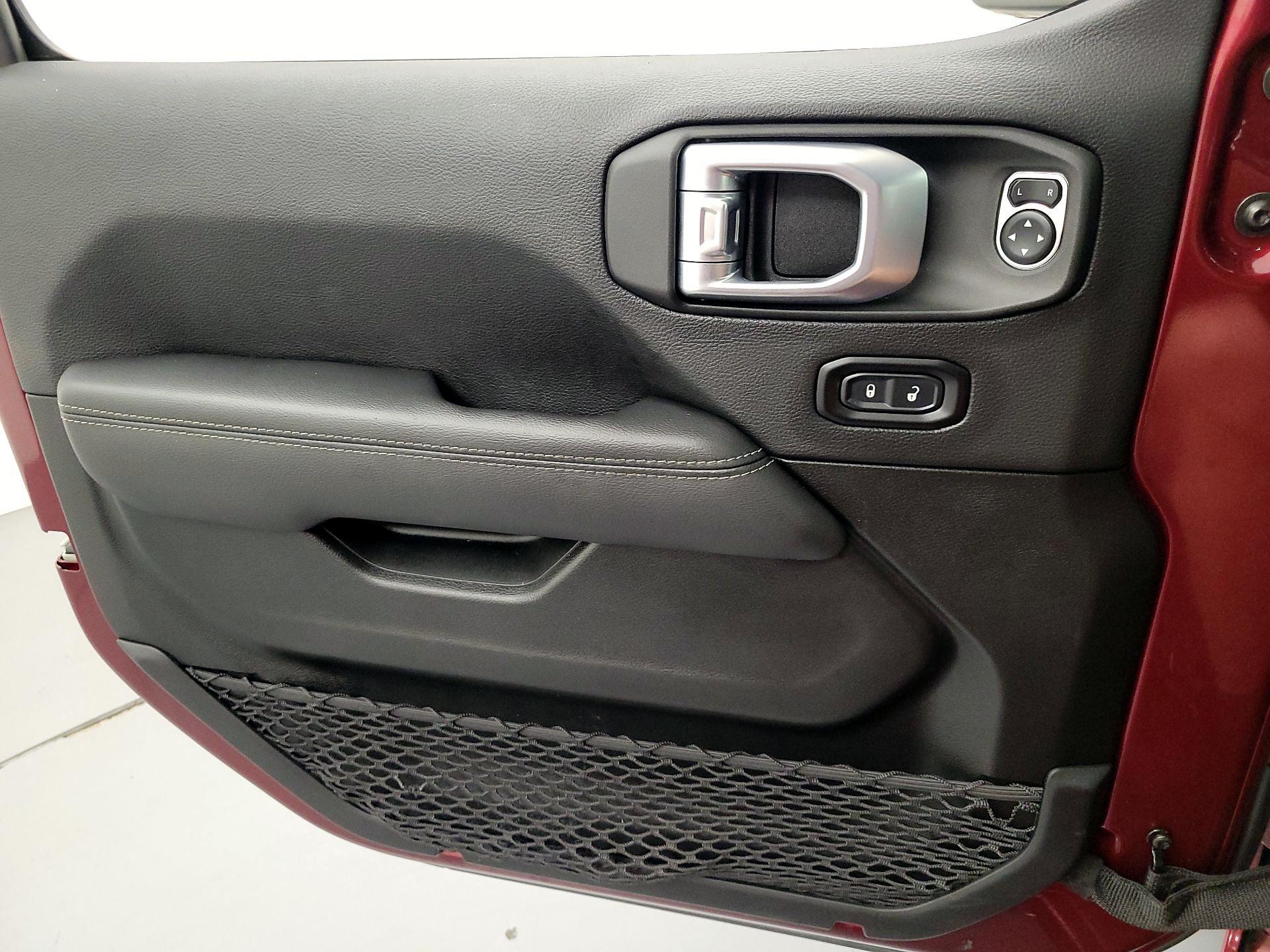 Thumbnail: 2021 Jeep Wrangler - 12