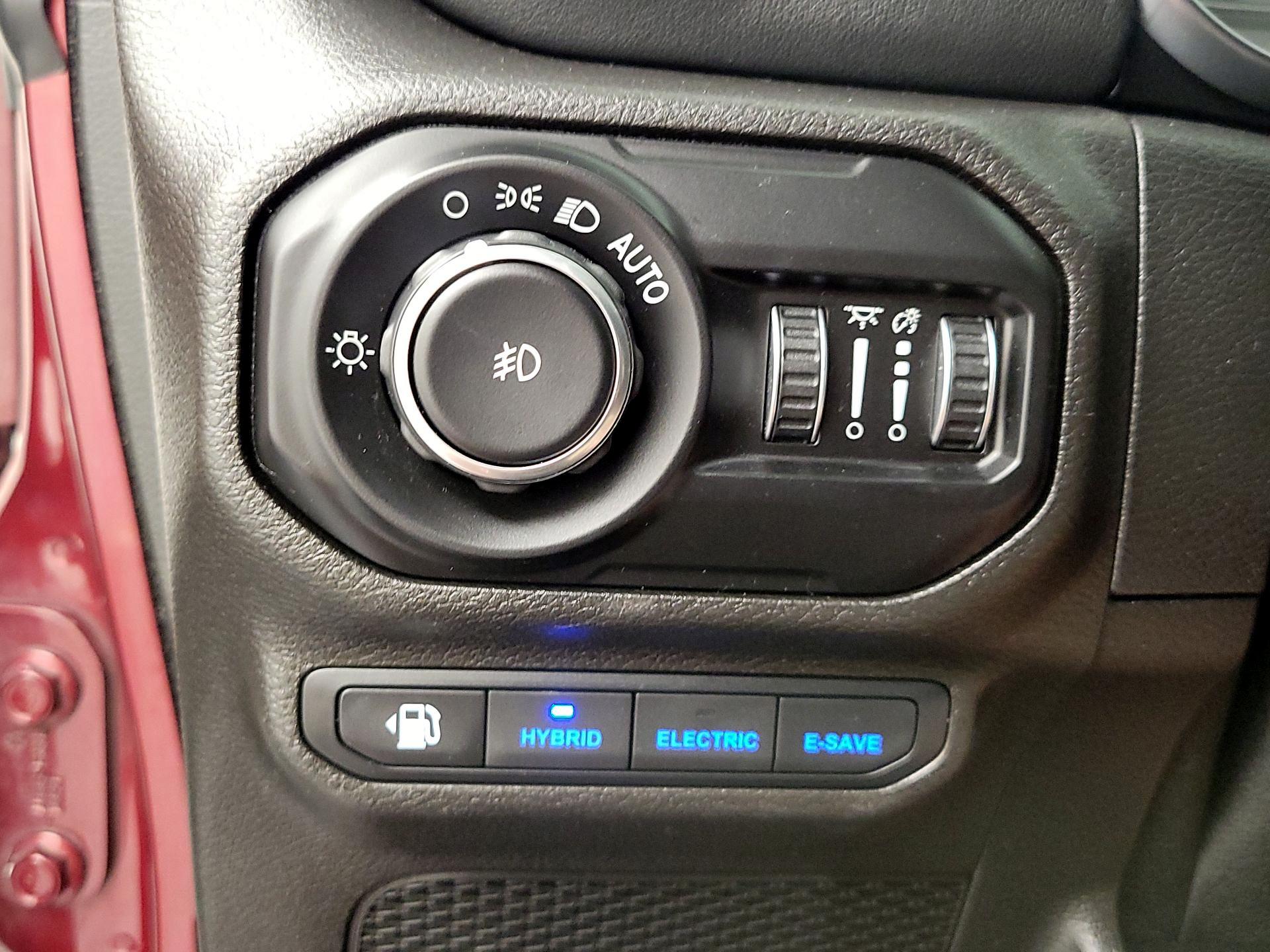 Thumbnail: 2021 Jeep Wrangler - 13